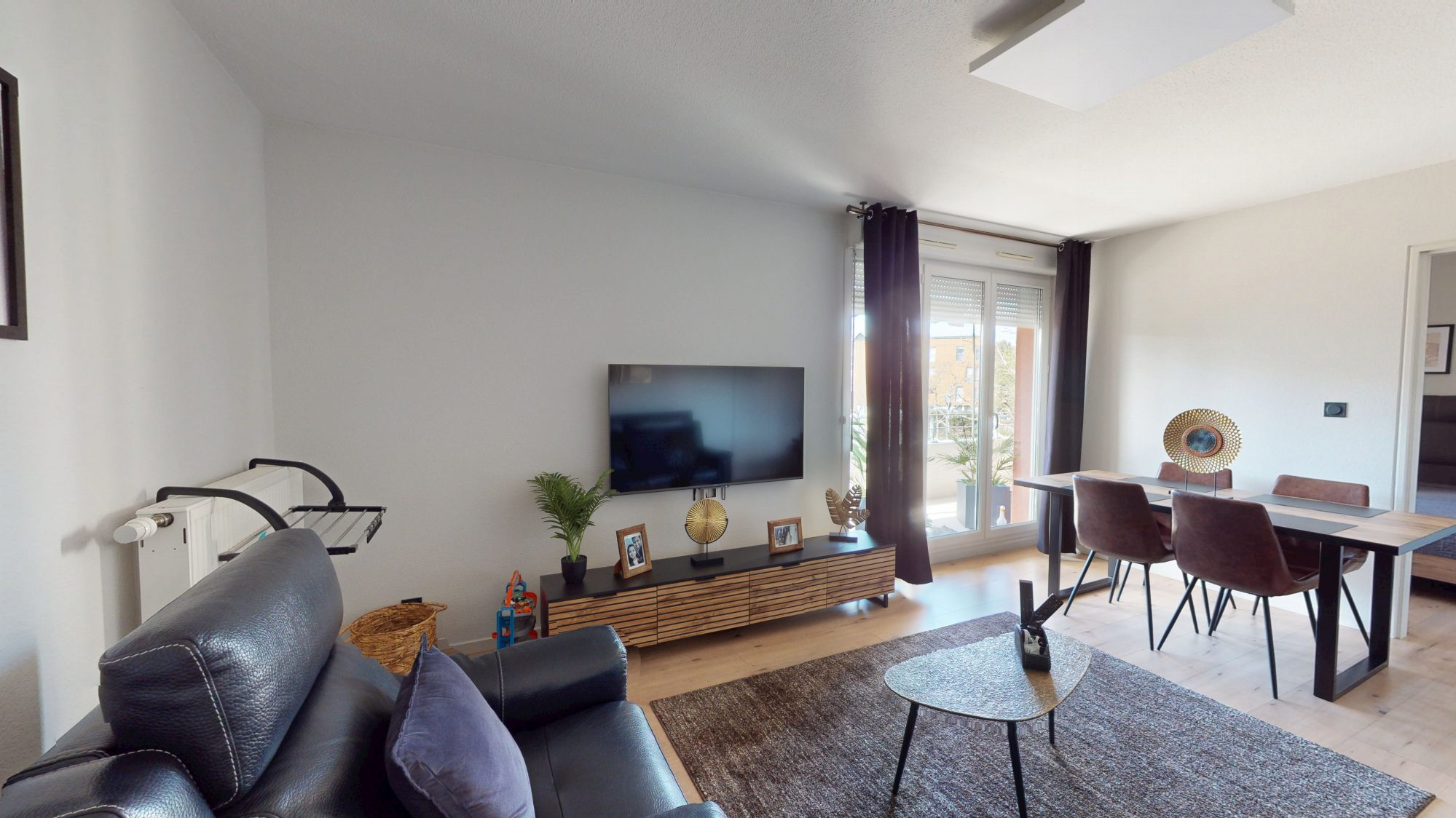 PFASTATT APARTMENT 3