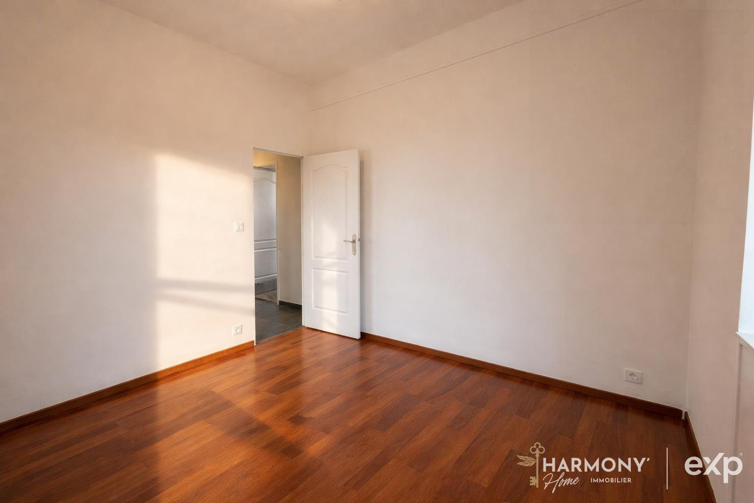 Appartement T4 - 79.05 m² - Vue Dégagée