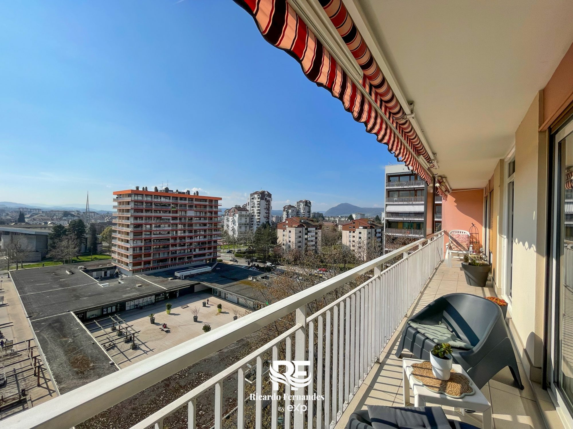 ANNECY · T4 · 8ème ÉTAGE · VUE PANORAMIQUE · BALCON · GARAGE EN OPTION