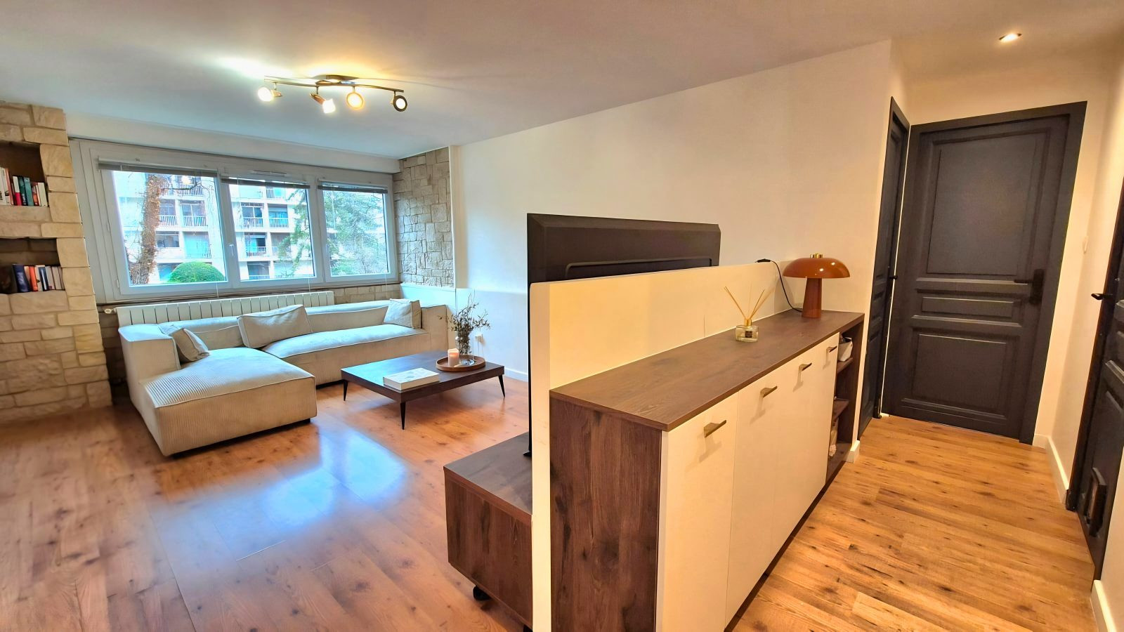 ANNECY - EXCLUSIVE: 3-ROOM RENOVATED "TURNKEY" (2026) 5