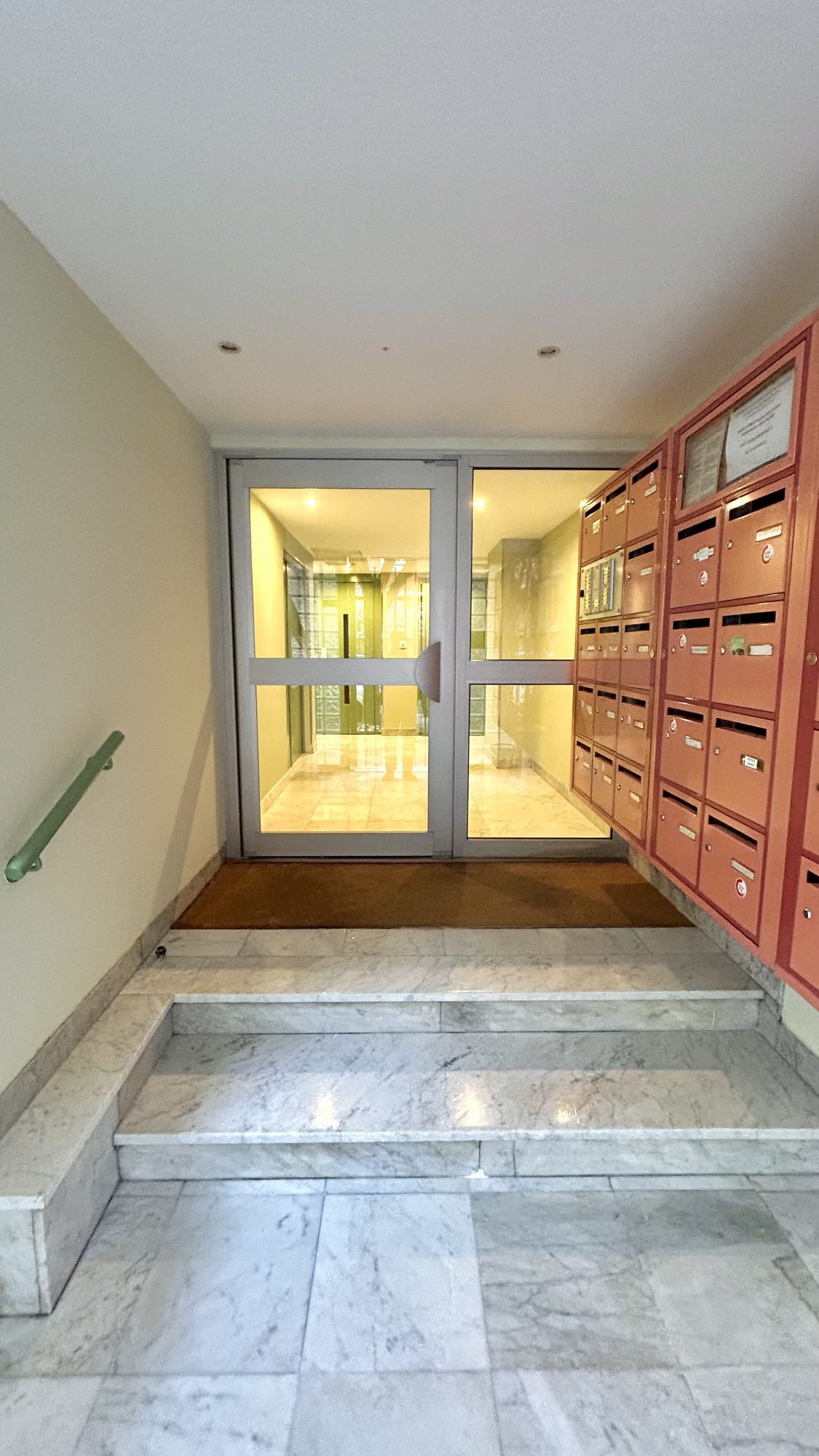 Appartement 1 pièce 27 m² · à Paris · 27 m² · 283 500 €