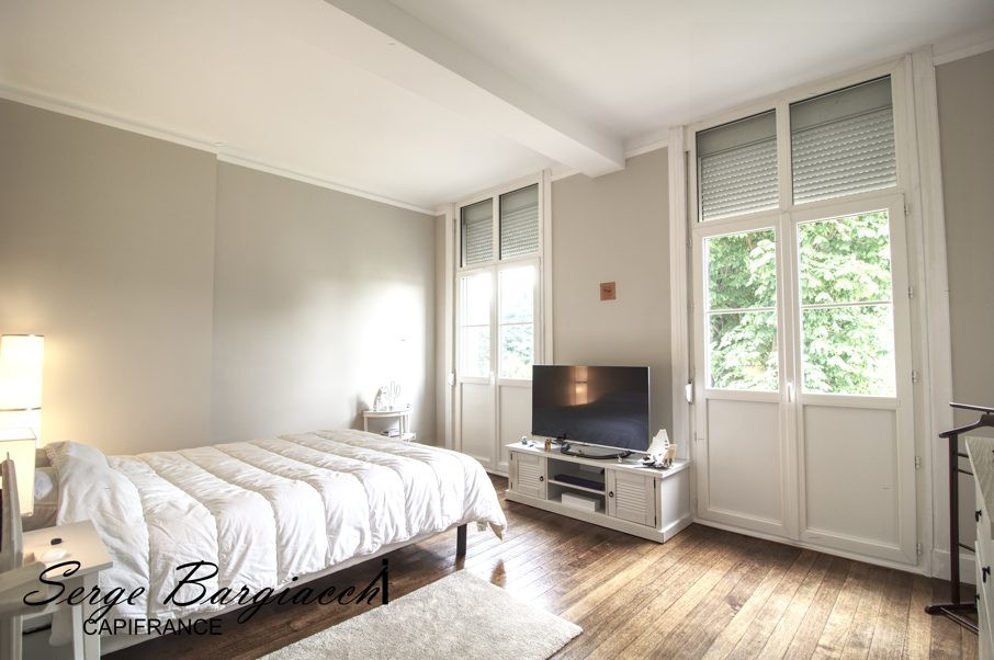 Spacieux T5 de 134 m² avec jardin et parking – Centre de Douai