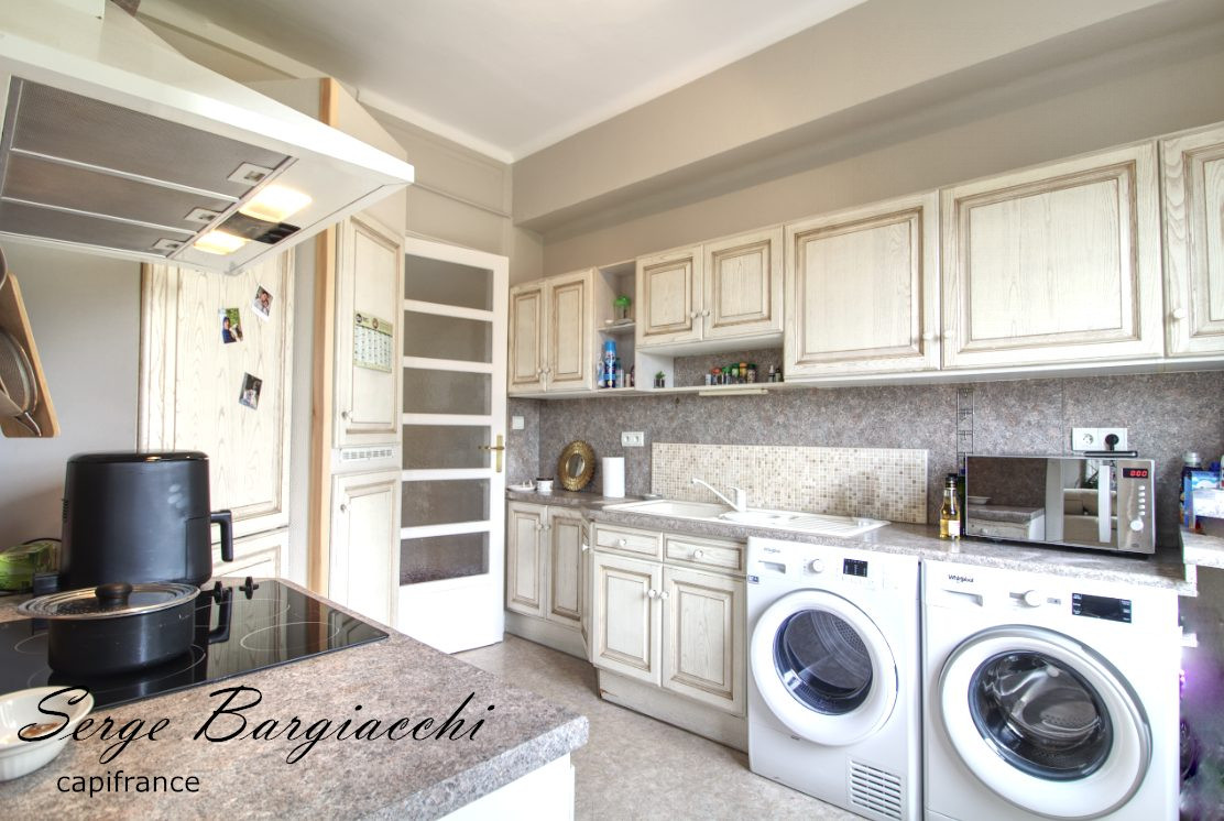 Spacious 5-room apartment of 134 m² with garden and parking – Douai city center 4