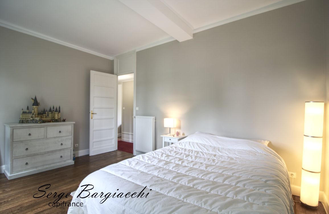 Spacious 5-room apartment of 134 m² with garden and parking – Douai city center 5