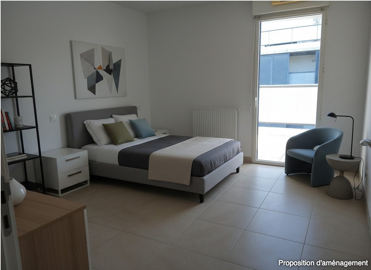 Beautiful 2-bedroom apartment on top floor in a sought-after neighborhood. 5