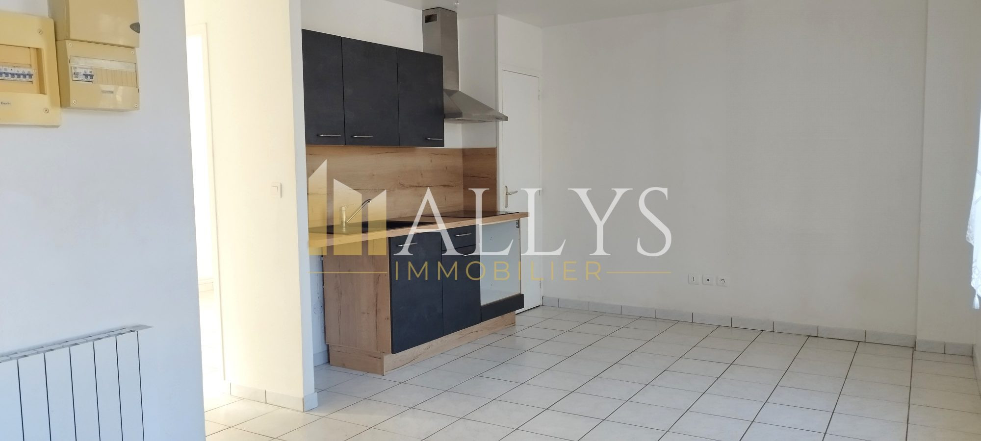 2-Room Apartment in City Center 3