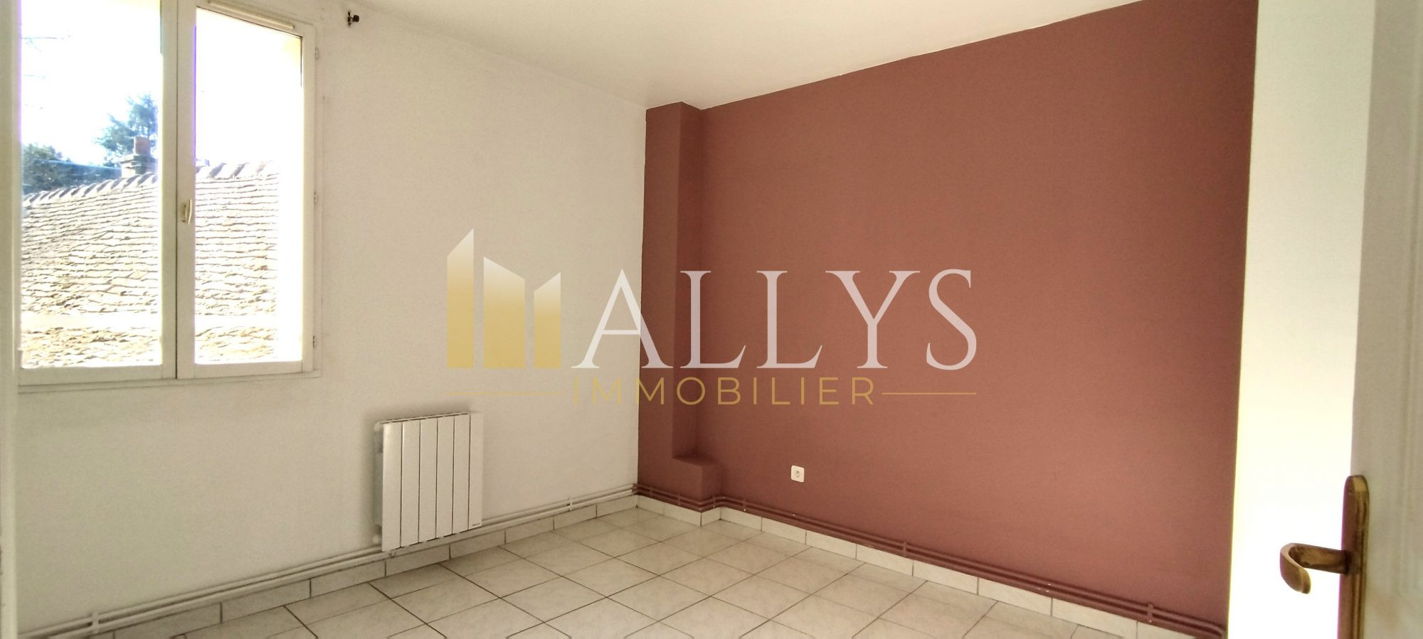 2-Room Apartment in City Center 5