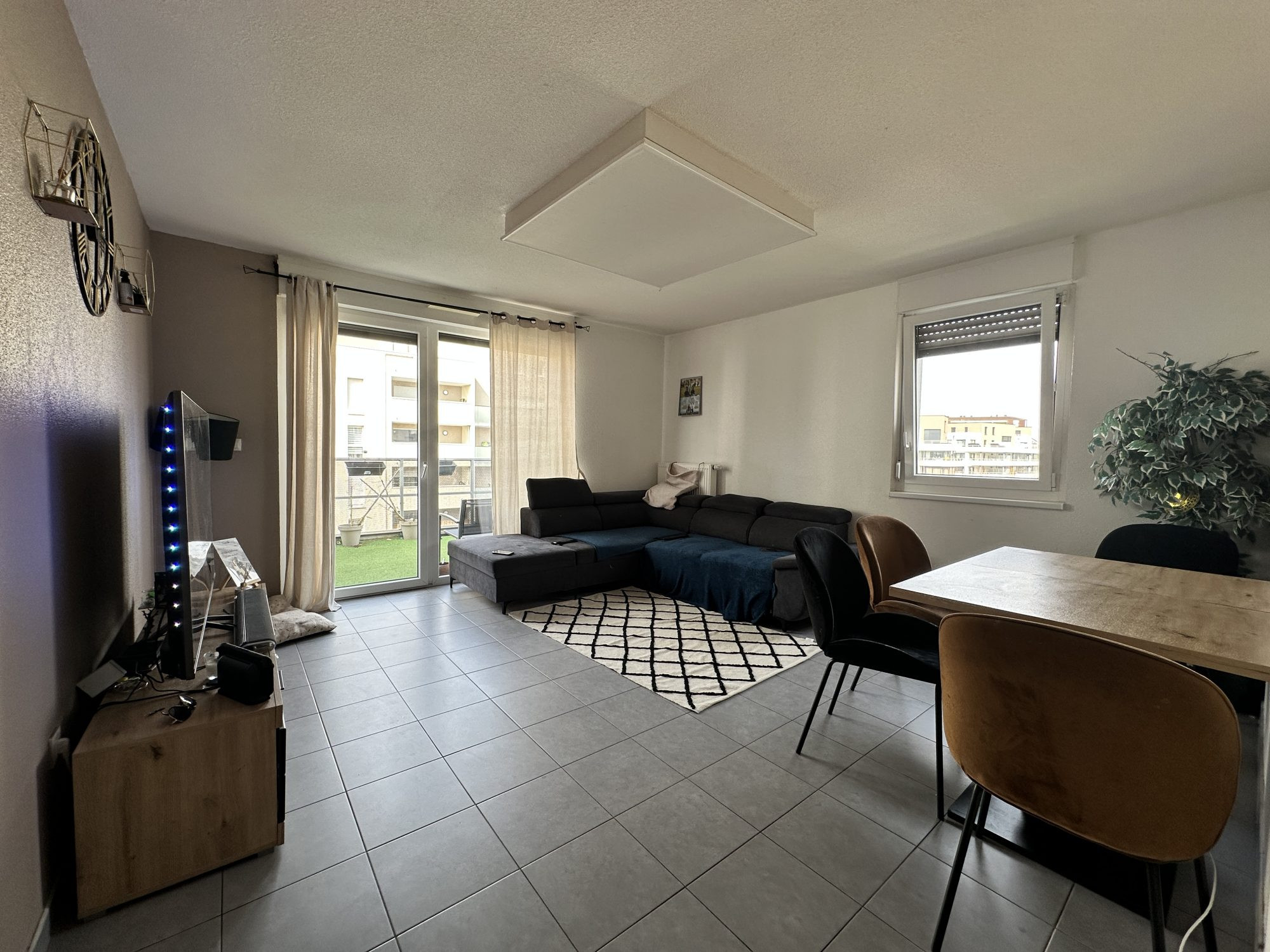 Meinau- 4 pièces 83m² avec terrasse et garage double