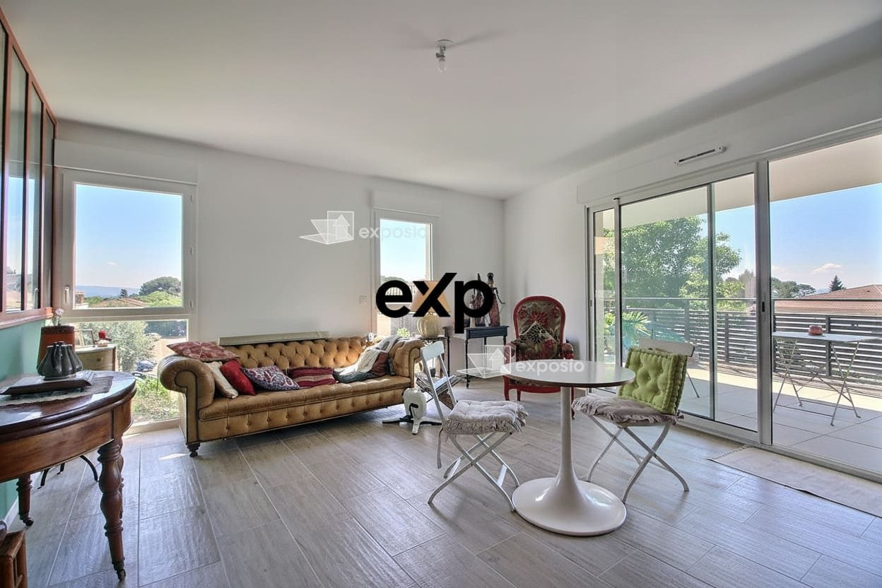 Appartement à vendre à Villeneuve-lès-Avignon, 89 m²
