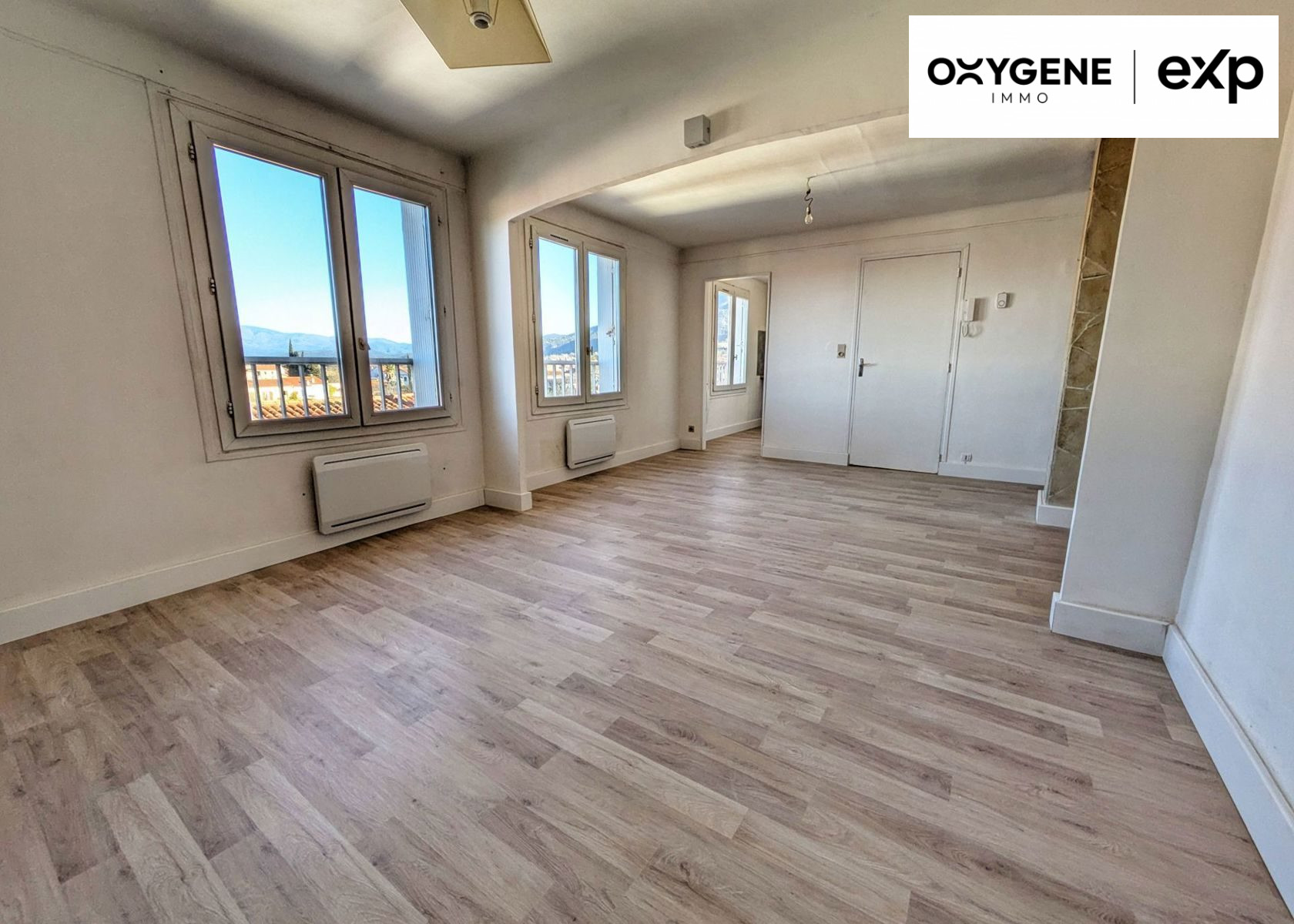 T2 bis top floor close to town center 2