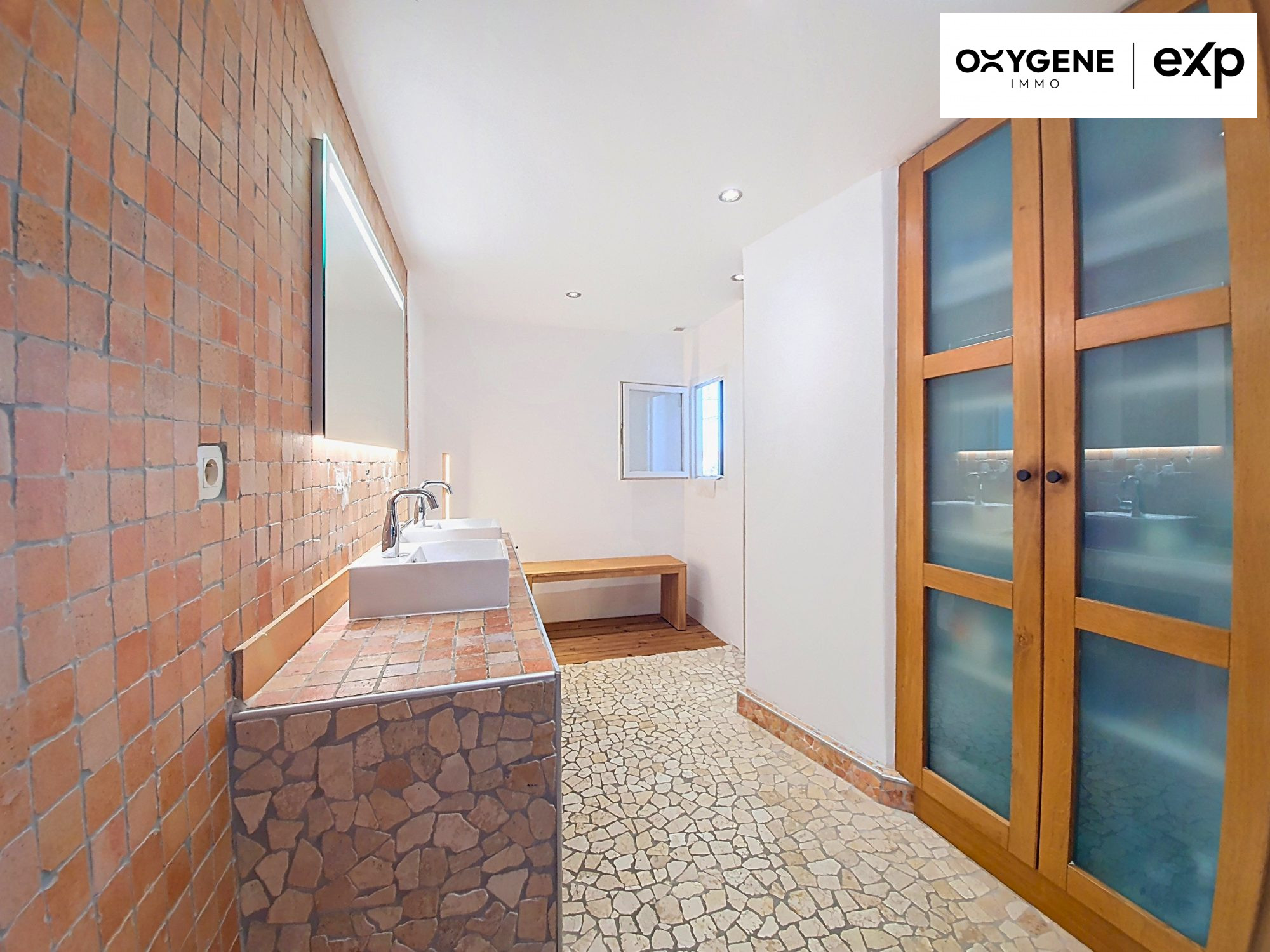 Duplex with Courtyard 5