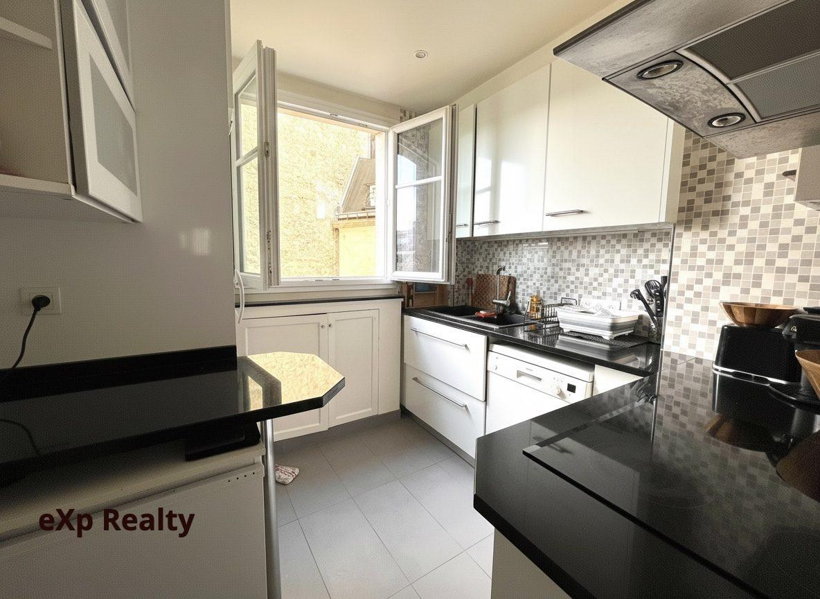 Appartement à vendre à Paris, 79 m²