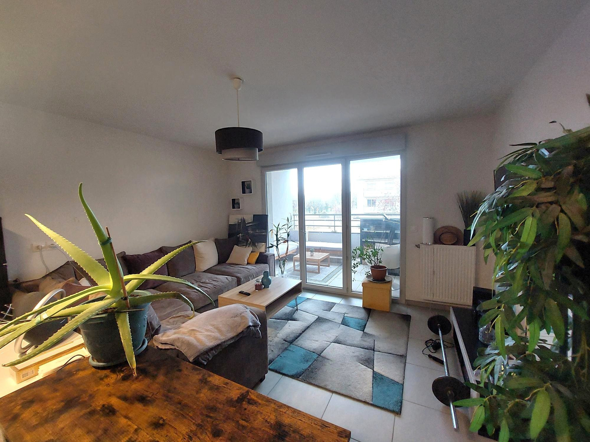 Apartment for sale in Saint-Maurice-de-Beynost, 43 m²