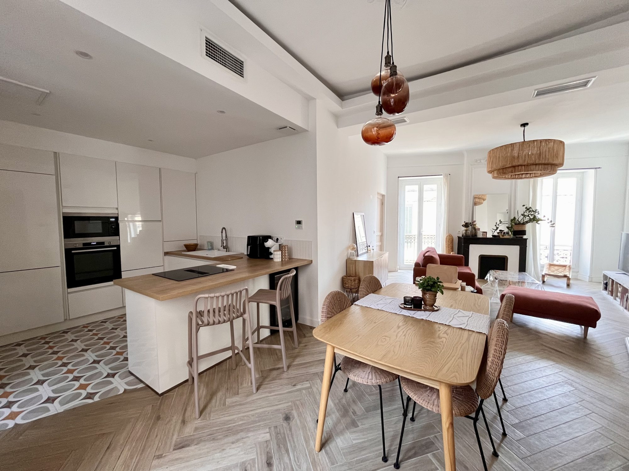 APPARTEMENT - 2 CHAMBRES -