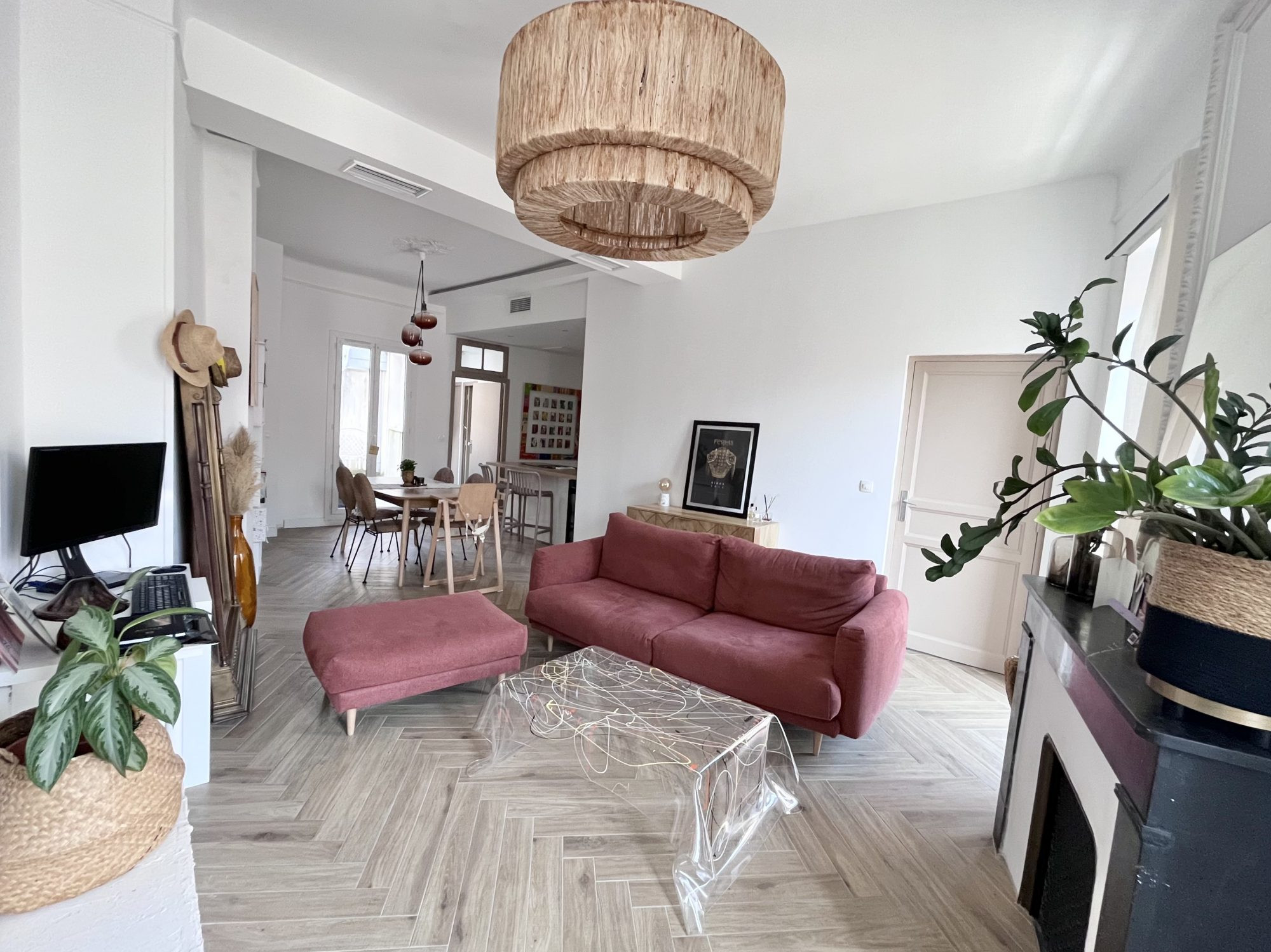 APPARTEMENT - 2 CHAMBRES -