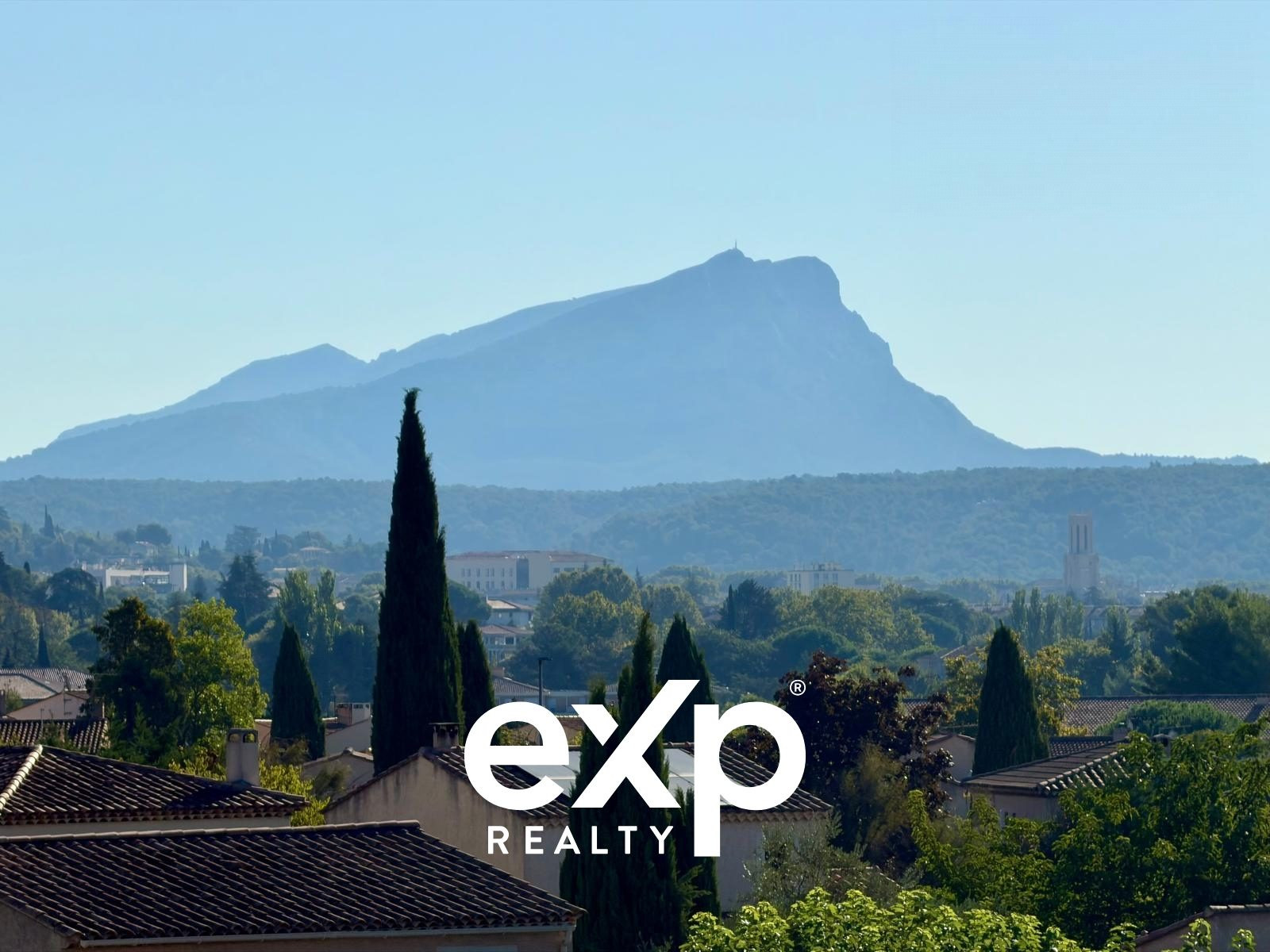 Duplex 107 m² – Dernier étage – Vue Sainte-Victoire – Les Granettes
