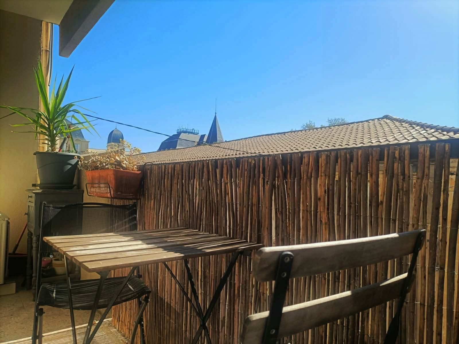 Apartment with balcony in the heart of the city 4