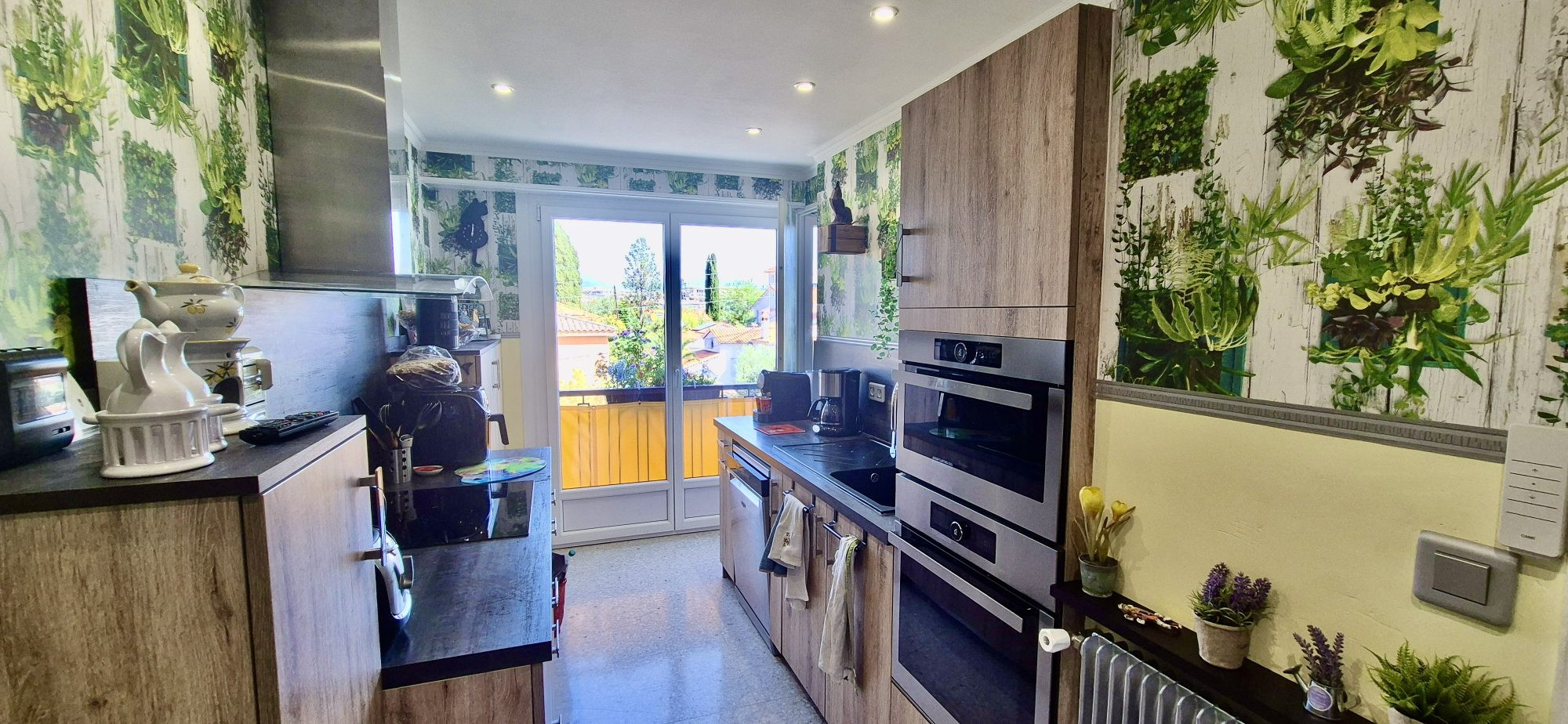 Appartement 3 pièces 82 m² · à Saint-Laurent-du-Var · 82 m² · 395 000 €