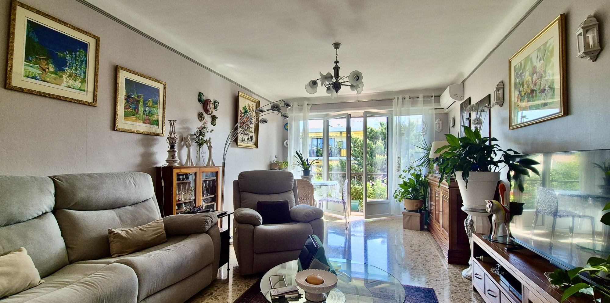 Appartement à vendre à Saint-Laurent-du-Var, 82 m²