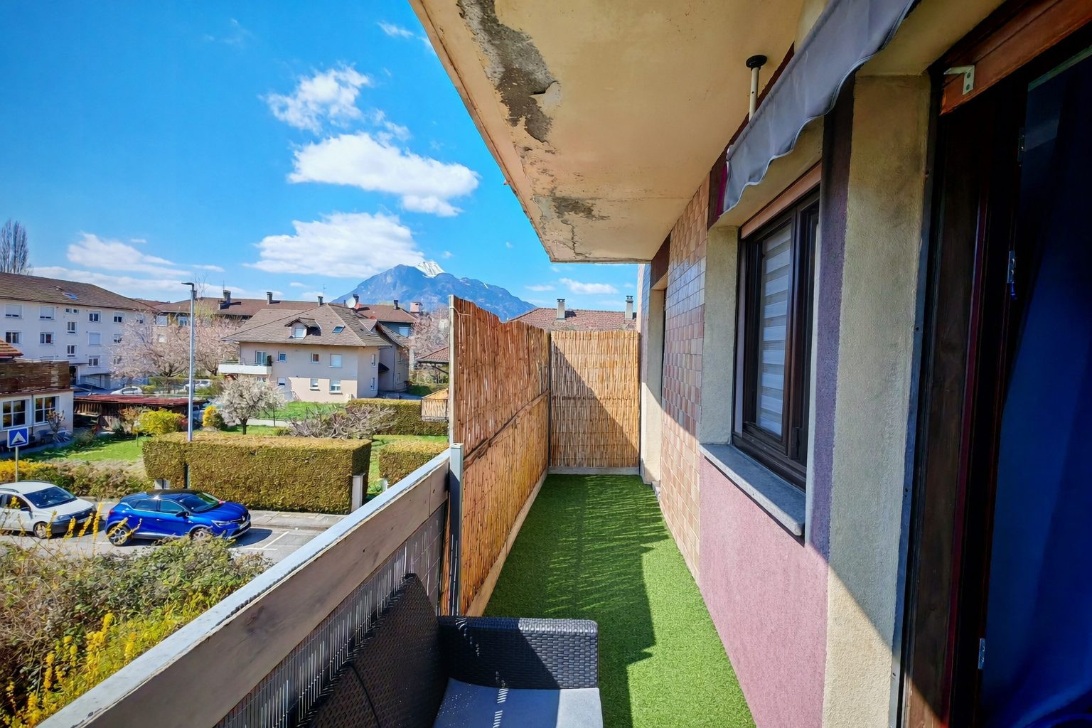Appartement lumineux de 84 m² – 2/3 chambres – 3 balcons – garage fermé – cave
