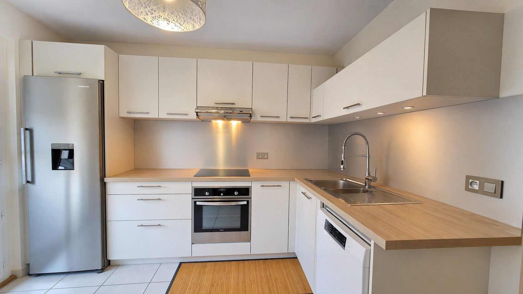 Spacious 5-Room Duplex in the Heart of Messery 3