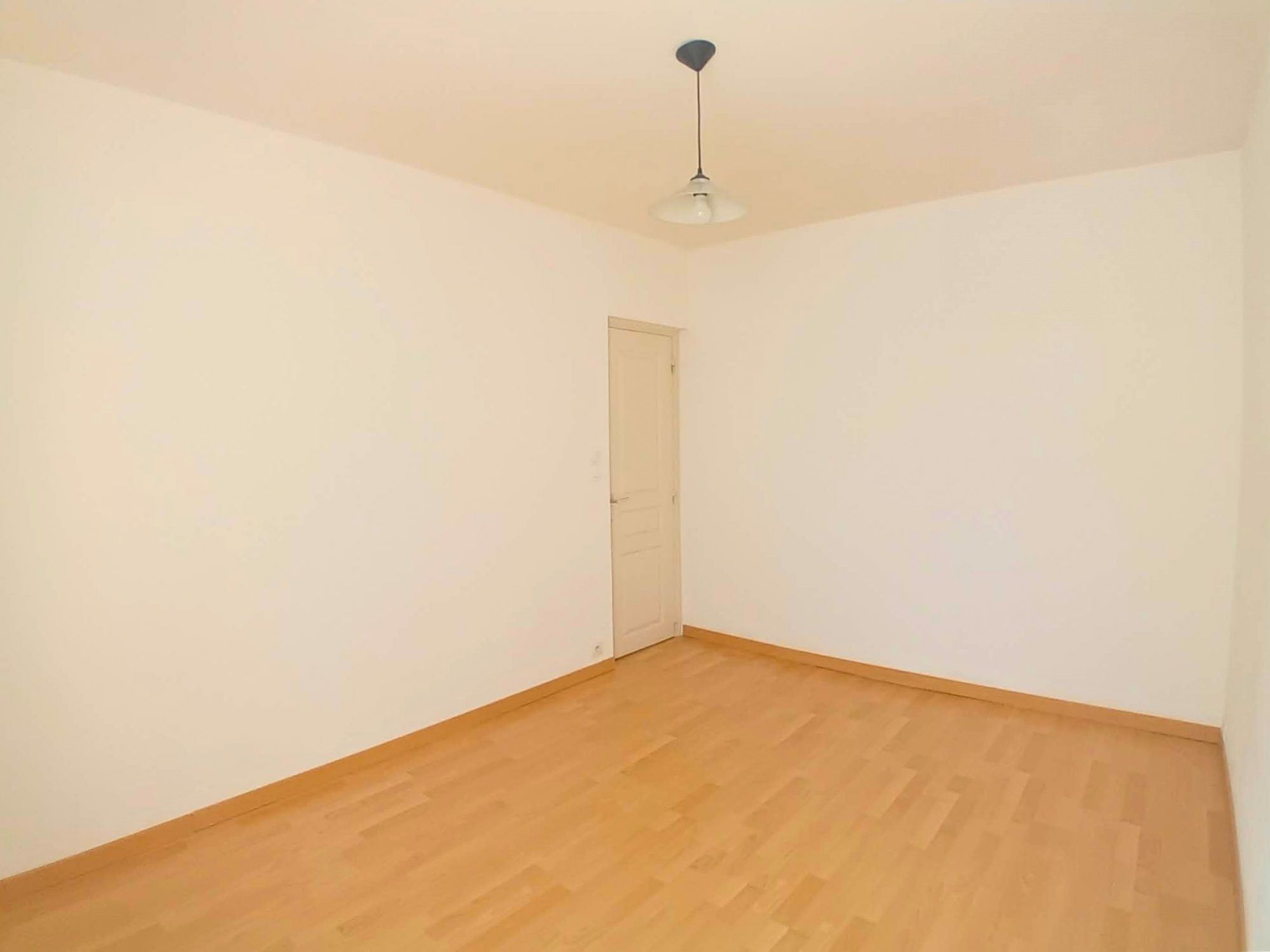 APPARTEMENT - T2 - RDC - PARKING/ CAVE