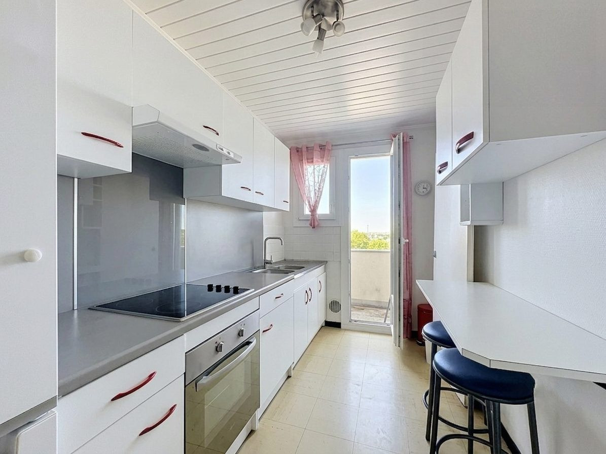 Apartment in Reims 3
