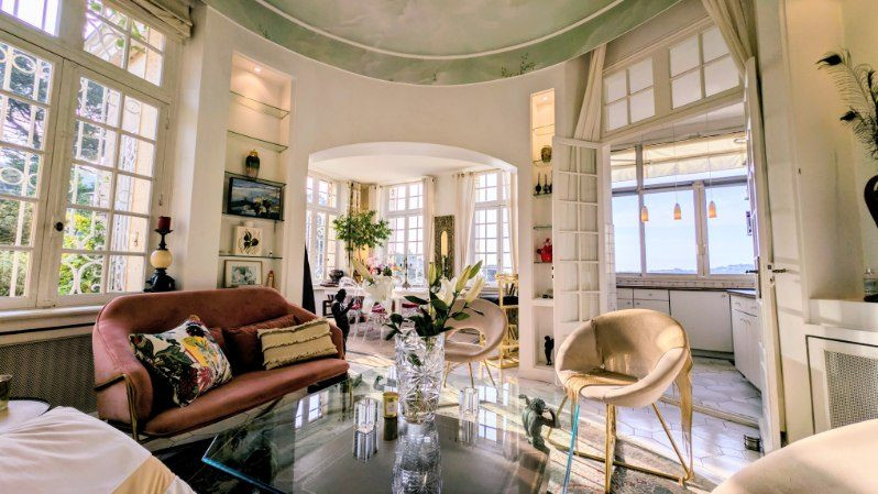 Magnificent Belle Epoque Apartment with Sea View 4