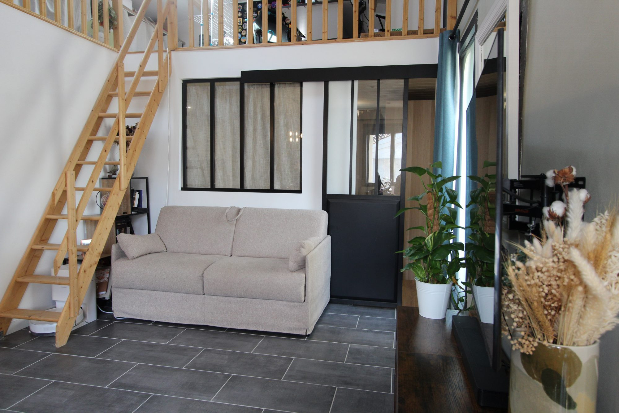 T2 with renovated mezzanine 2