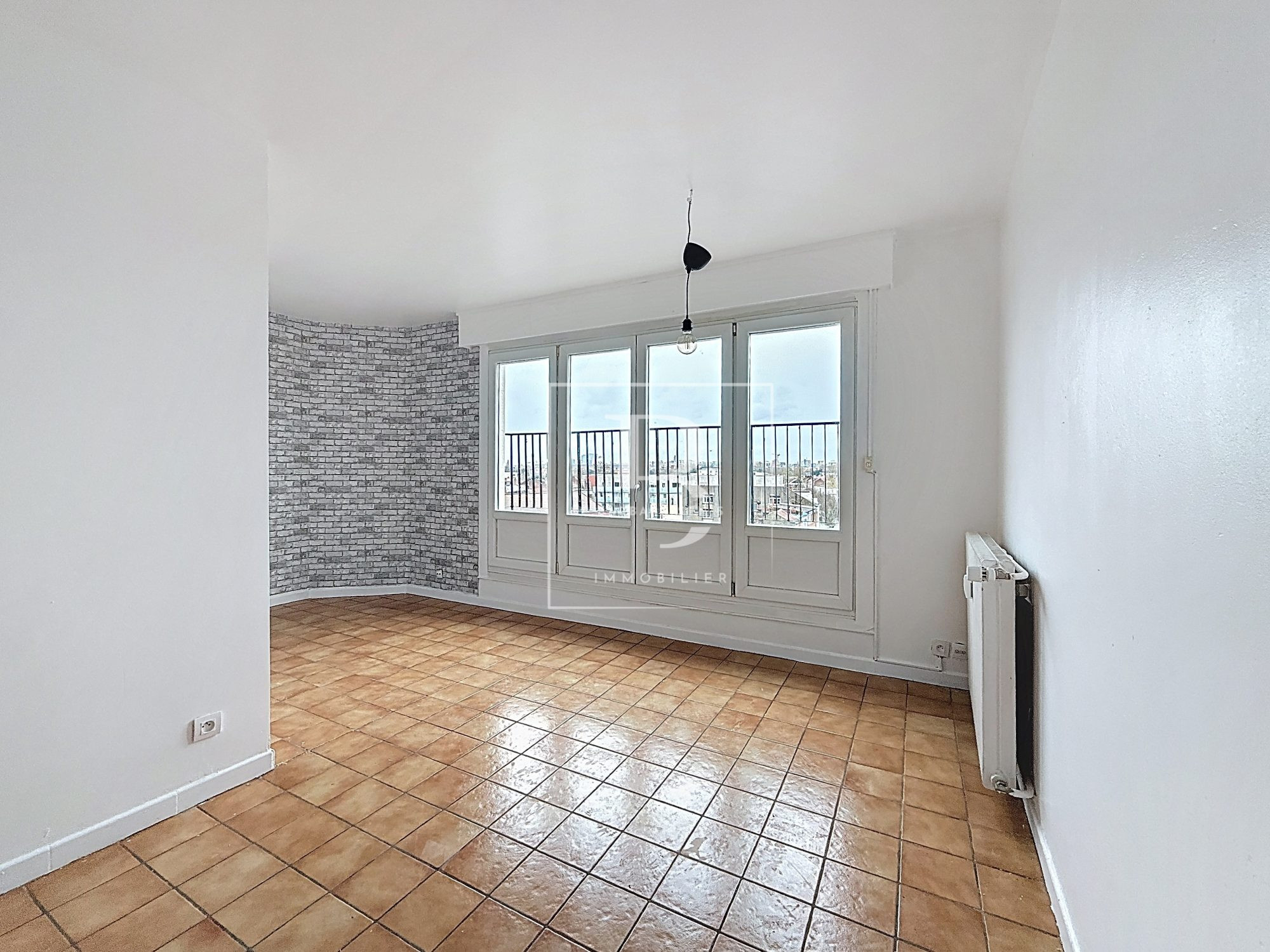FÂCHES-THUMESNIL – APPARTEMENT T3 AVEC BALCON, ASCENSEUR & CAVE
