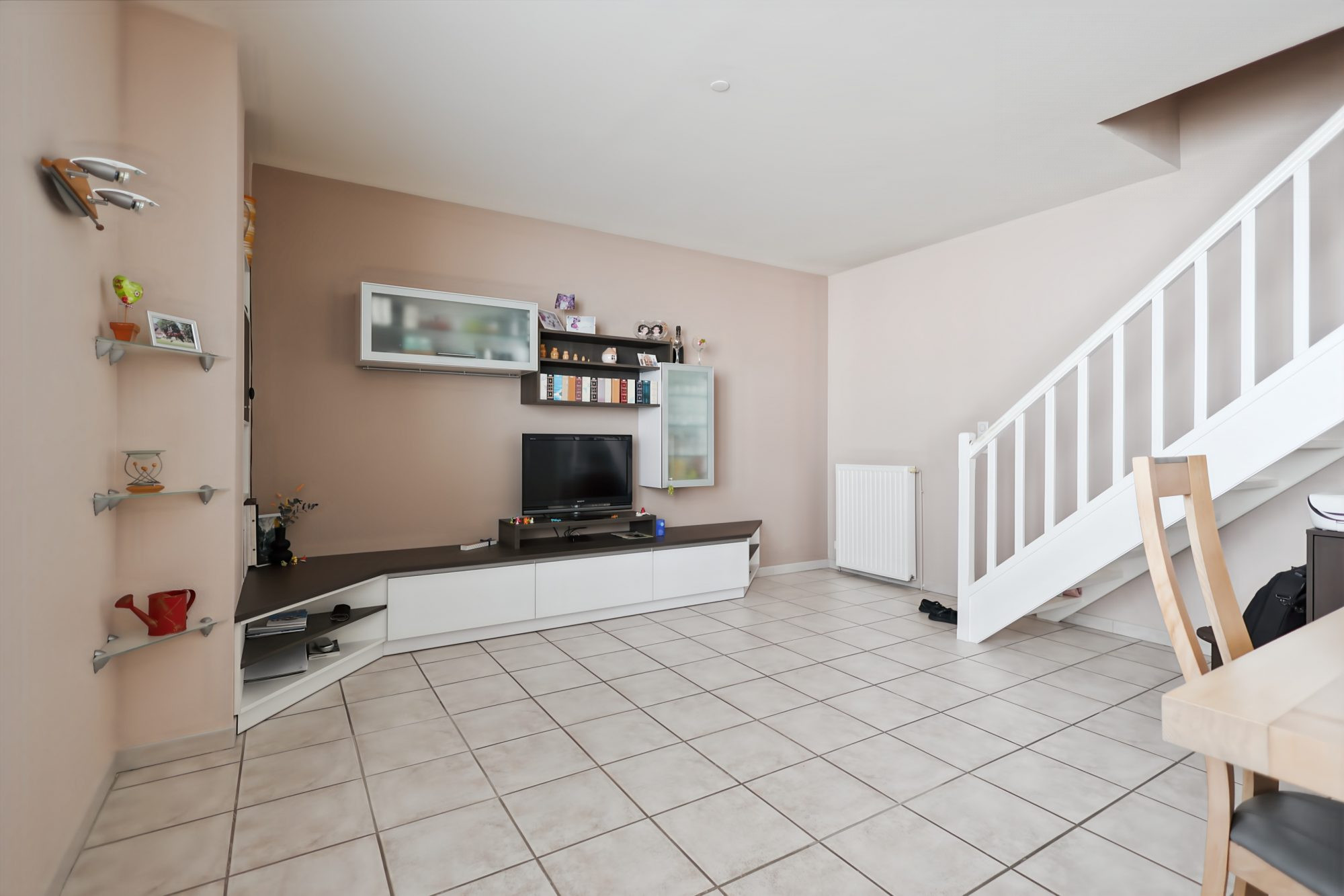 Town House Close to Train Station 4