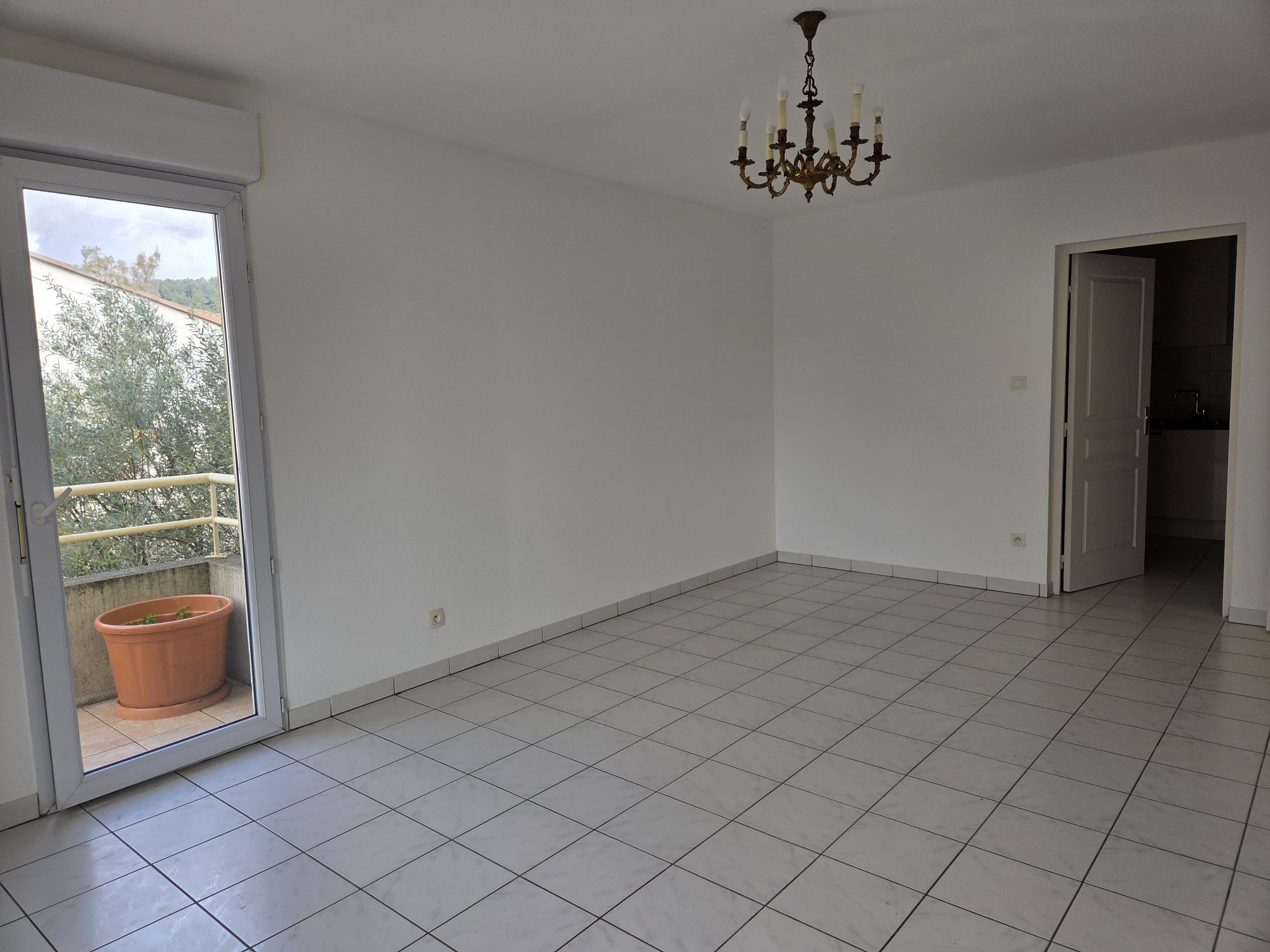 Appartement 4 pièces 82 m² · à Solliès-Pont · 82 m² · 308 000 €