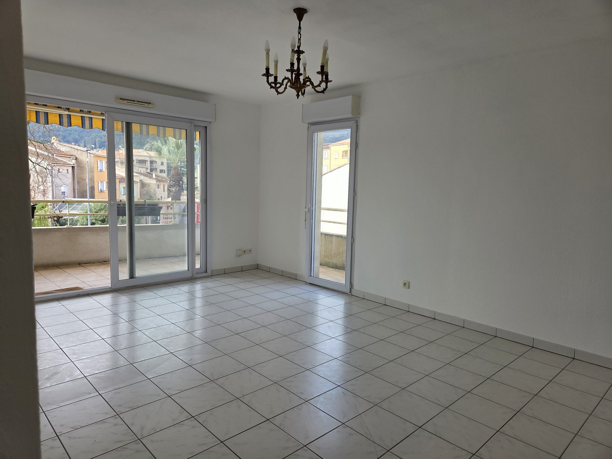Appartement à vendre à Solliès-Pont, 82 m²