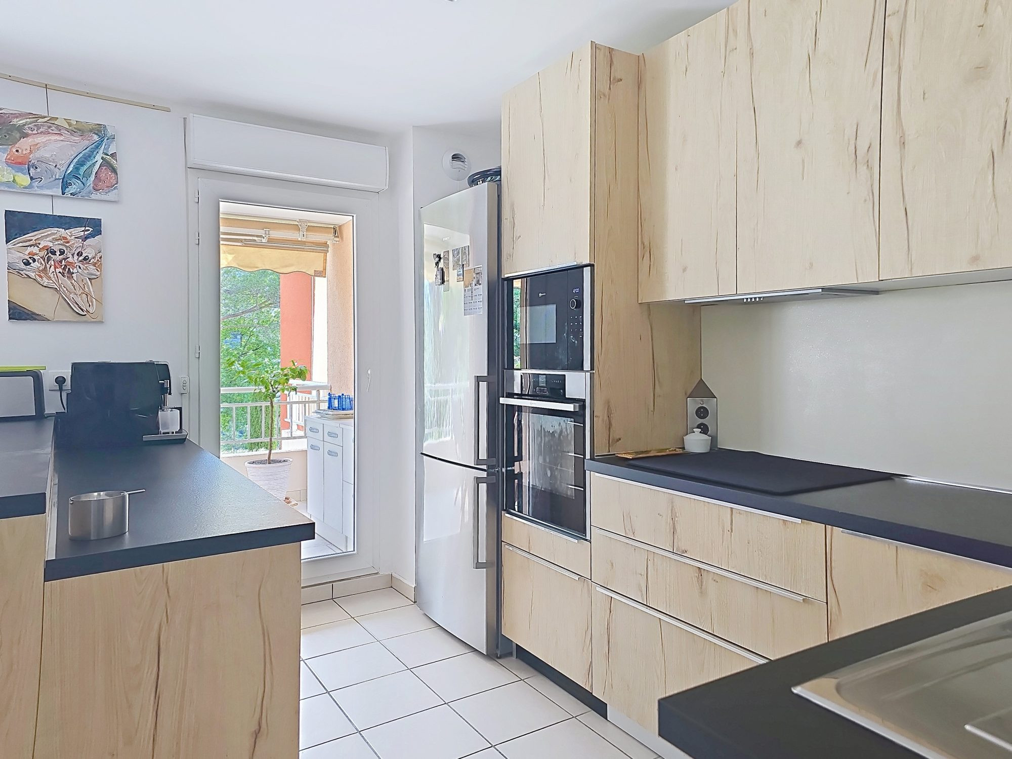 Superb 4-room apartment with double garage 5