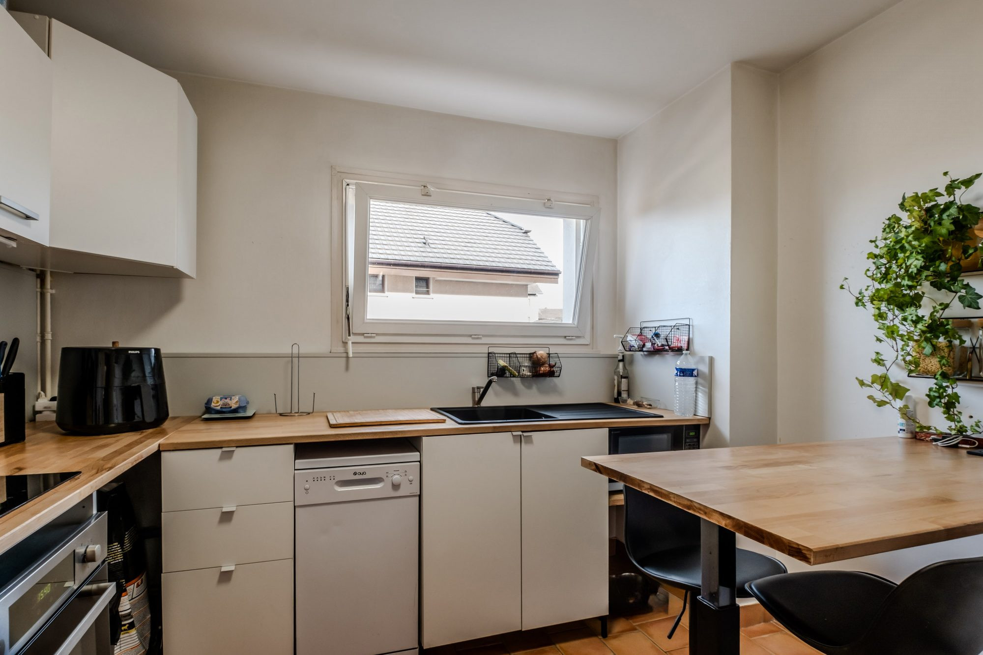 🤍 EXCLUSIVE - Bright T4 with balcony: a nest to personalize in the heart of Thonon-les-Bains 5