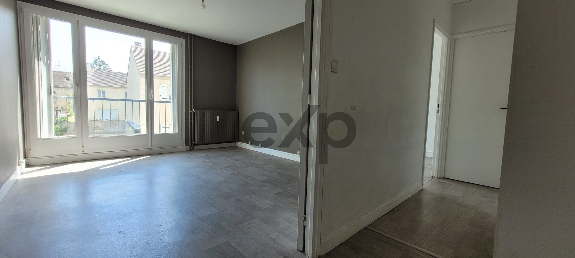 Exclusive 2-Room Apartment Compiègne 3