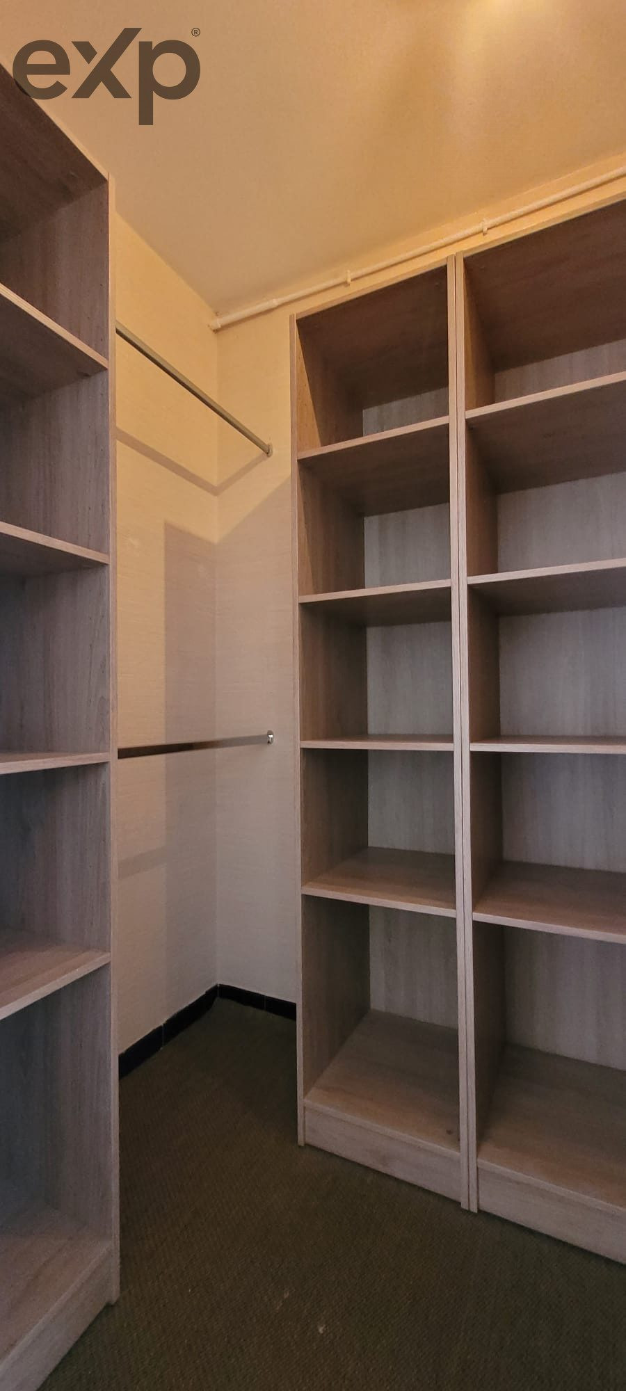 Exclusive 2-Room Apartment Compiègne 5
