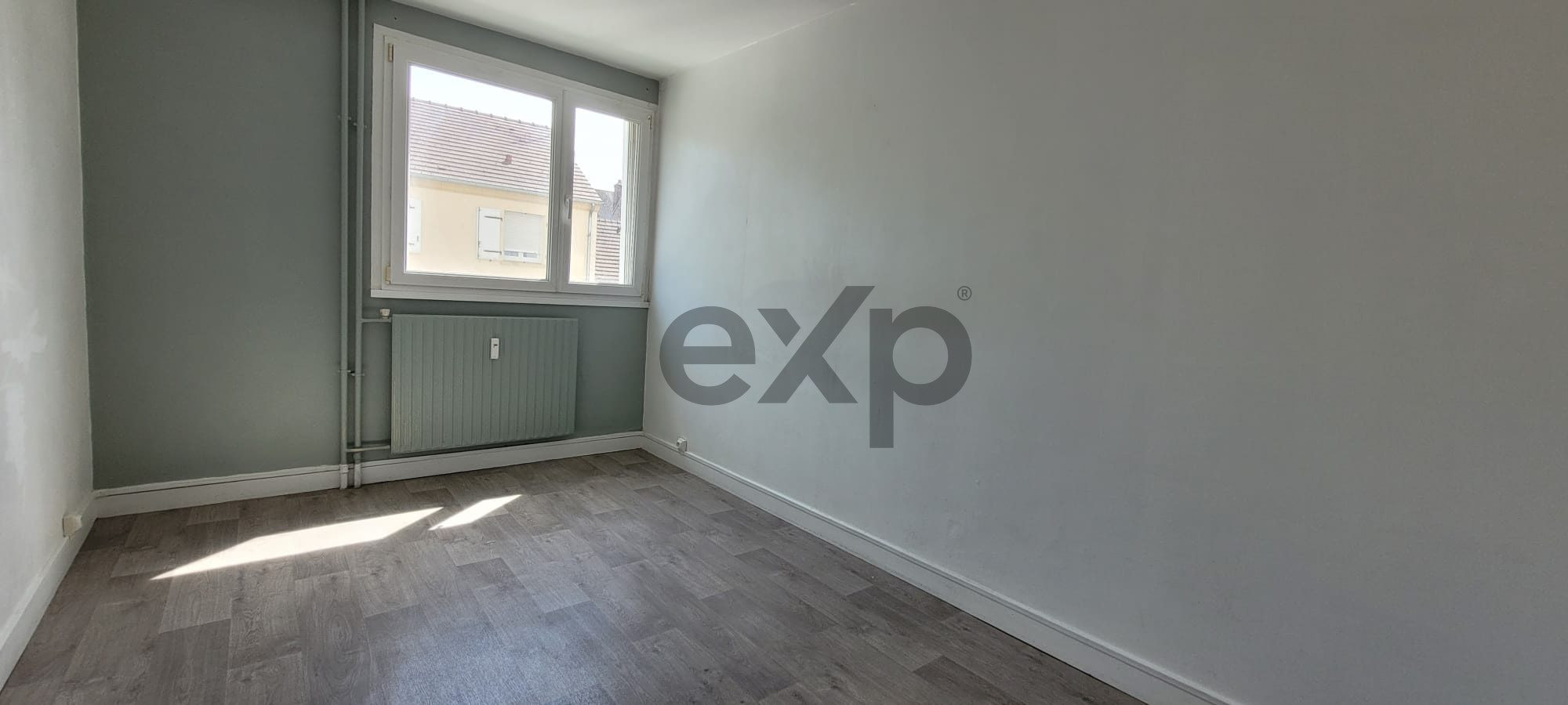 Exclusive 2-Room Apartment Compiègne 4