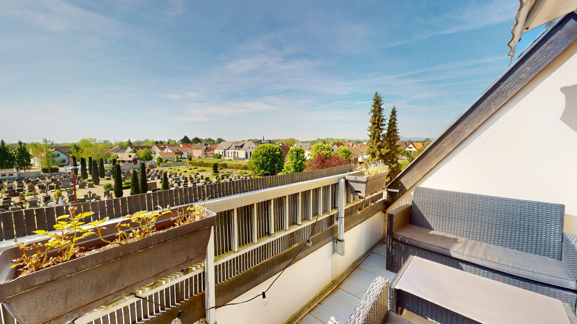 Duplex 3 chambres – Terrasse et beaux volumes