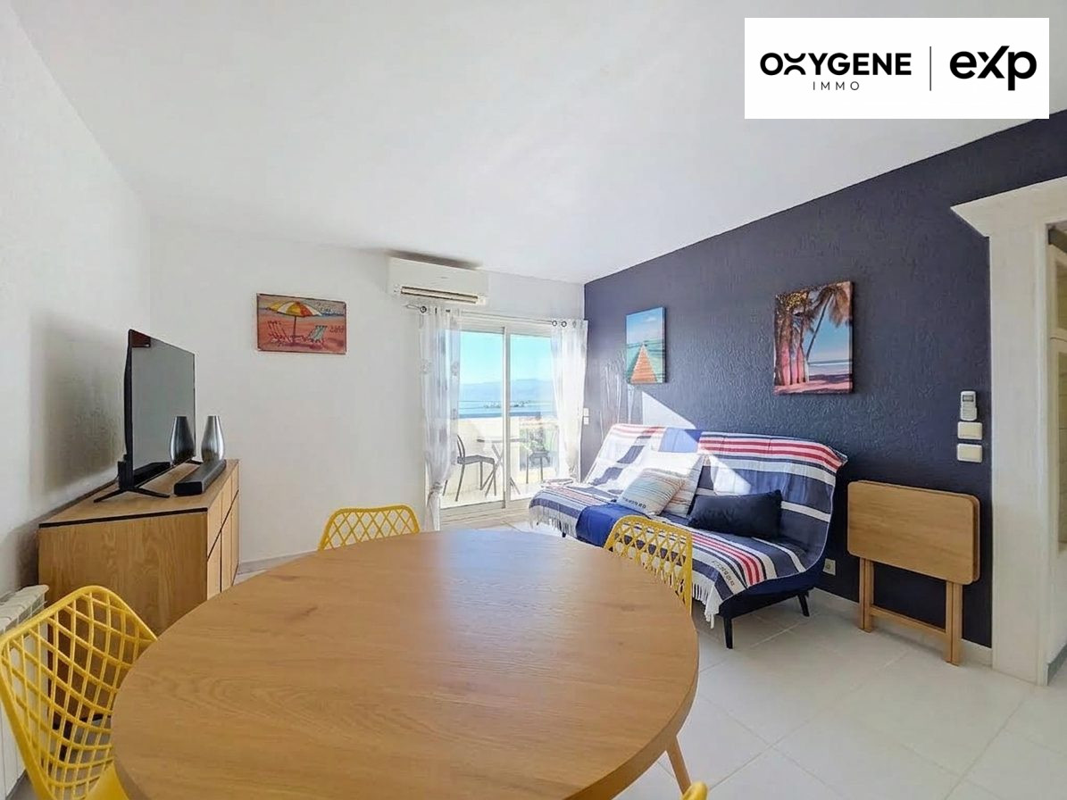 Grand T2 avec vue - accès direct plage - parking privé