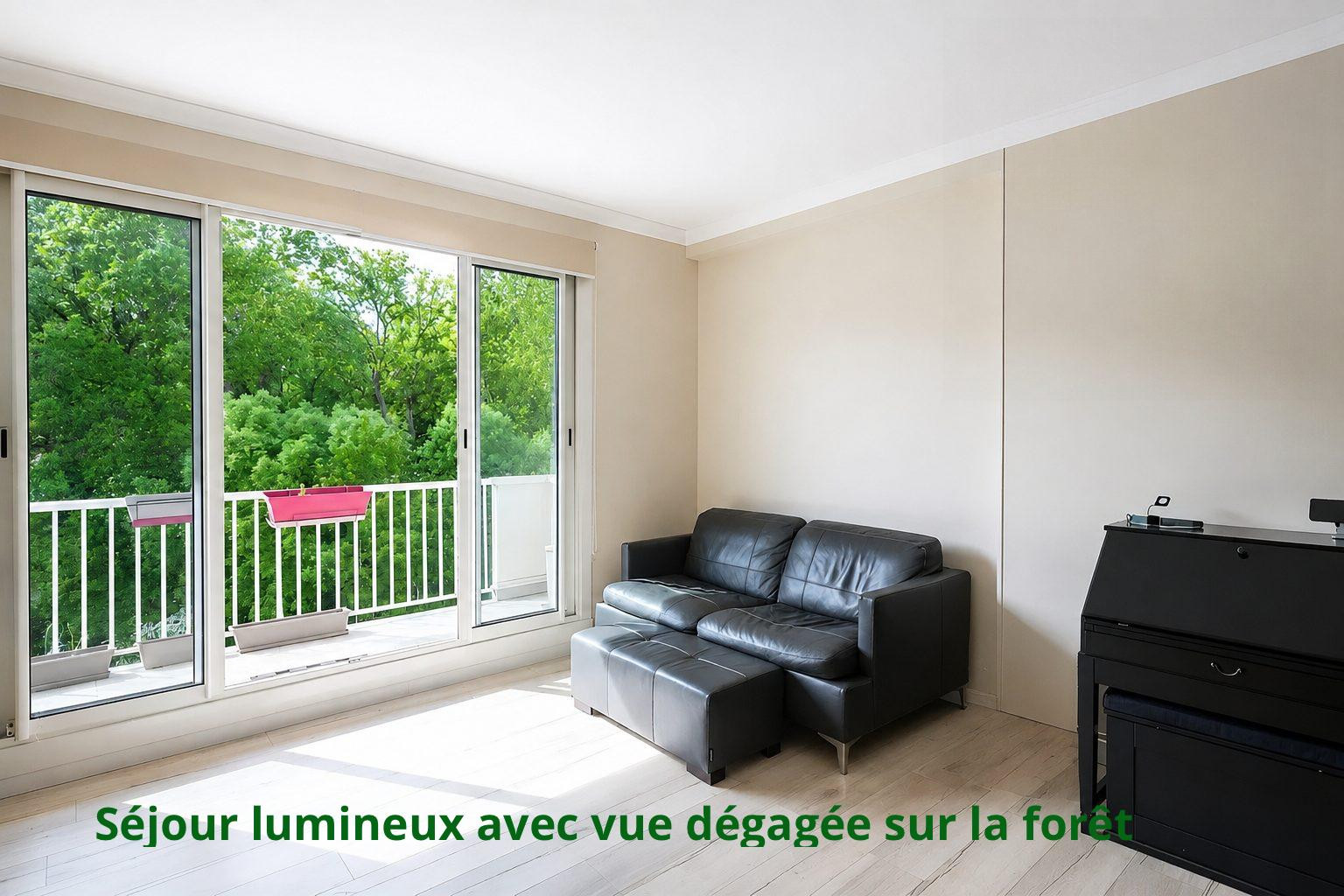 Dernier étage avec vue forêt dégagée – Sans vis-à vis, lumineux