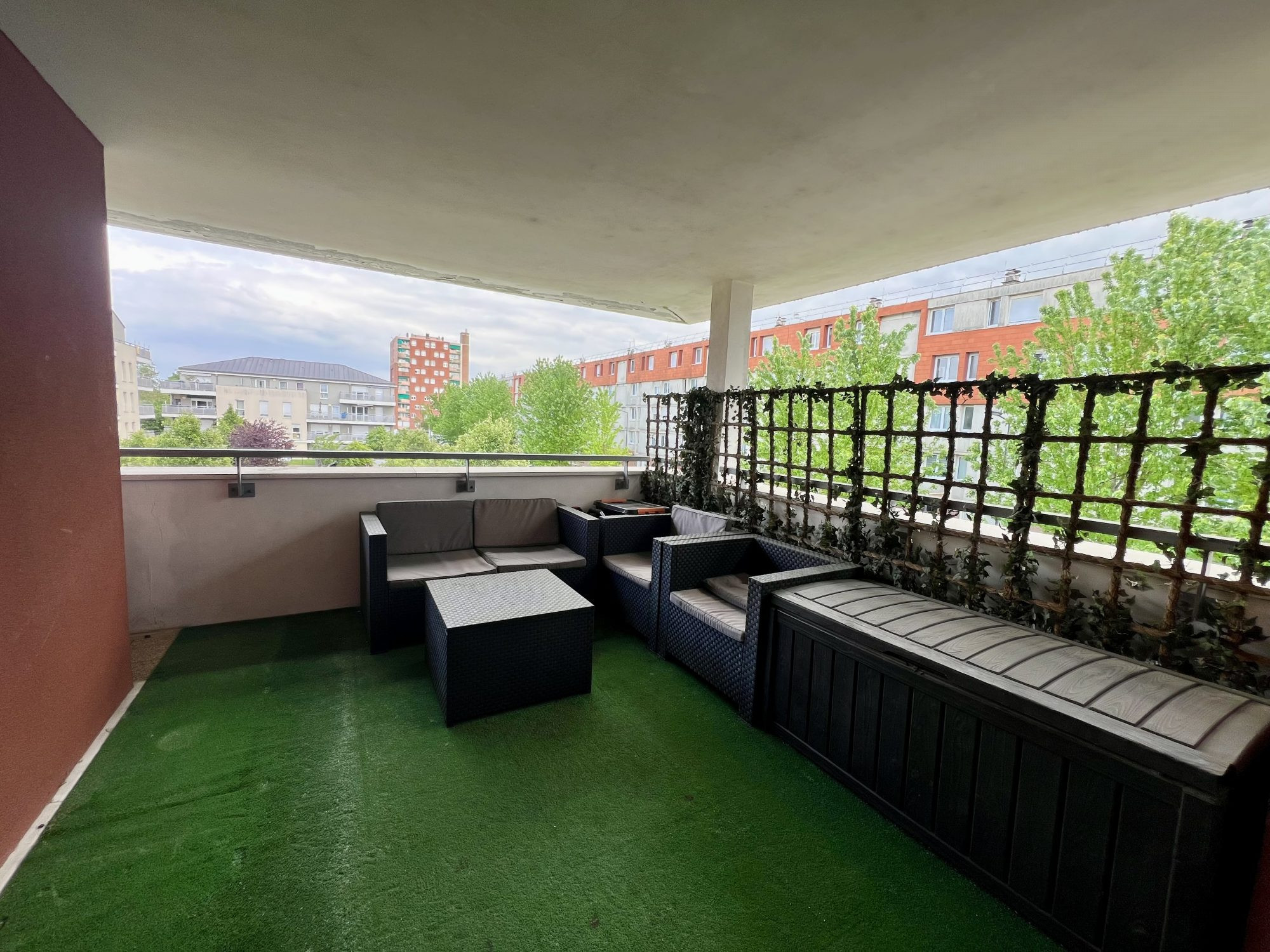 4-Room Apartment with Terrace 5