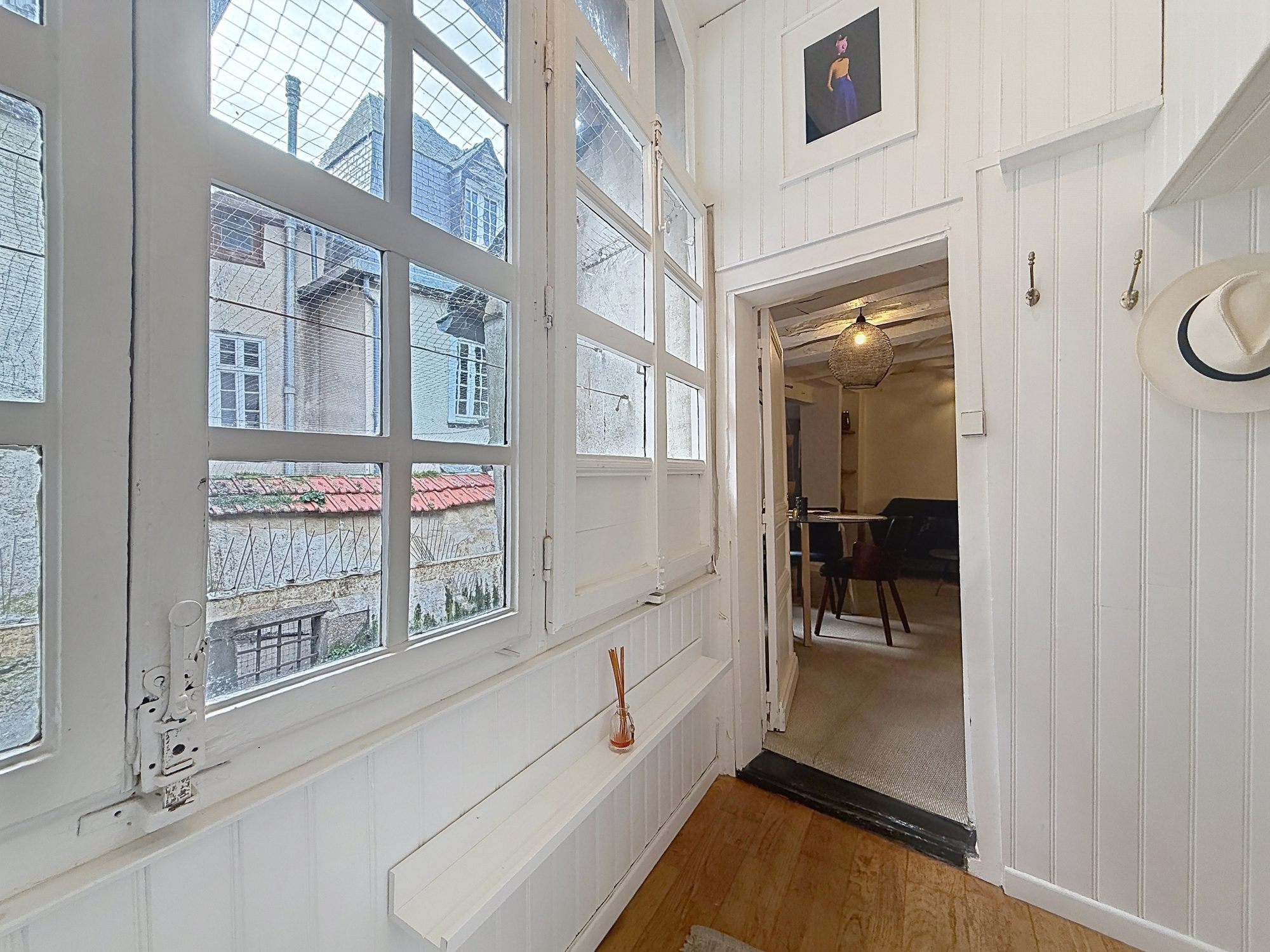 Duplex de caractère au calme sur cour – DPE D