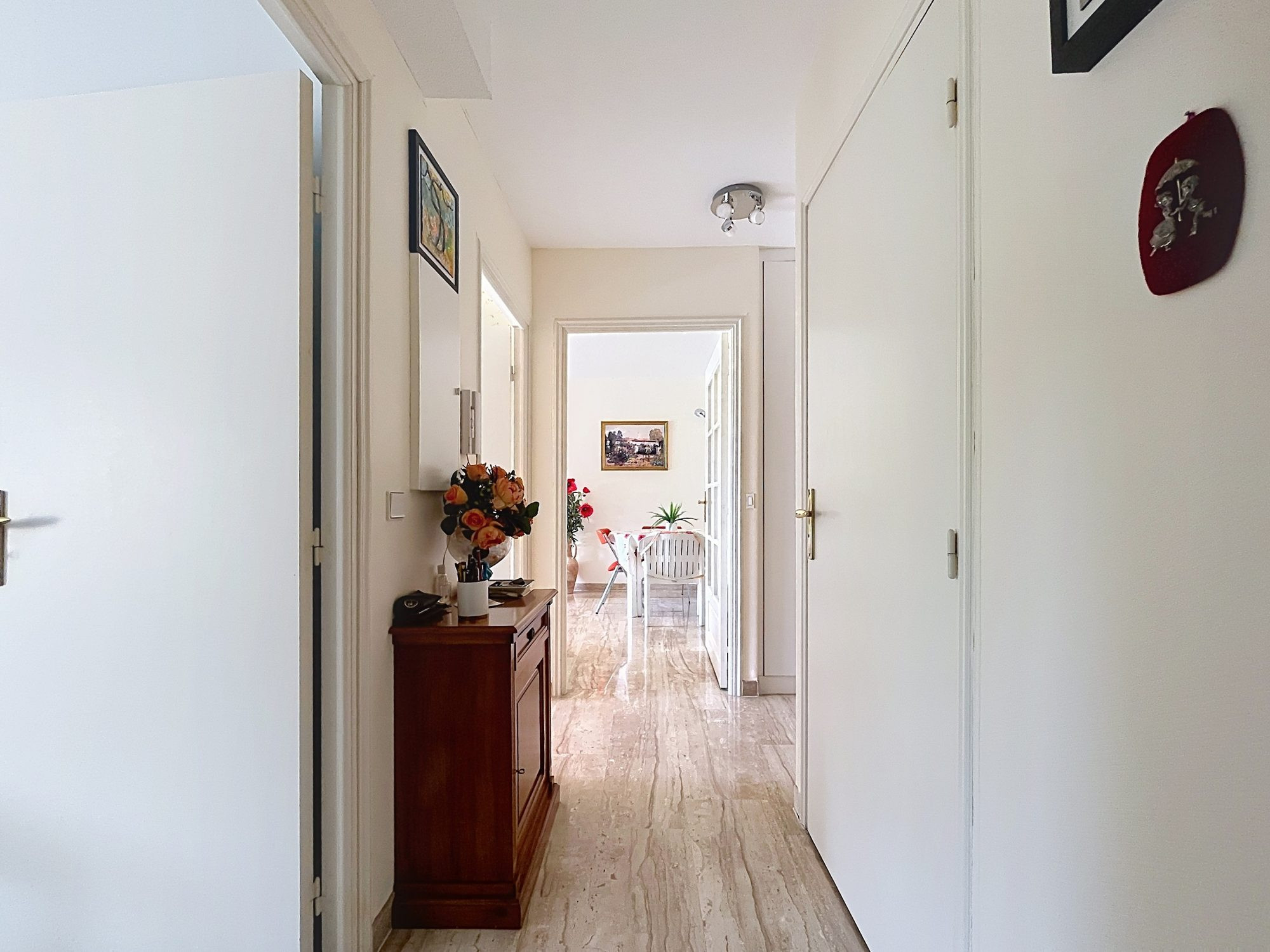 SUPERBE T2 DE STANDING AVEC TERRASSE/JARDIN ET VUE SUR LE GOLF - MINELLE