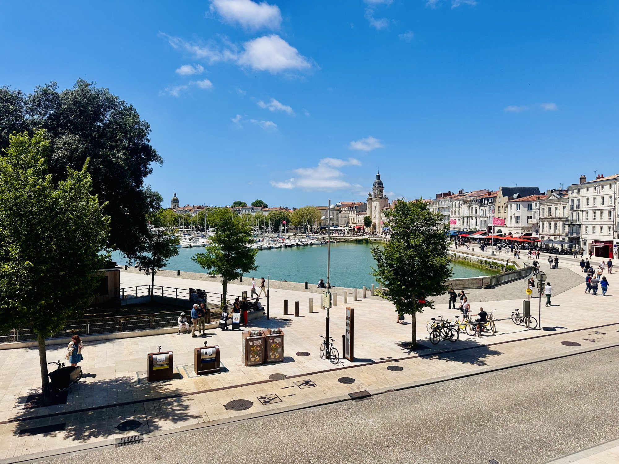 Grand appartement à rénover avec vue sur le Vieux Port de La Rochelle