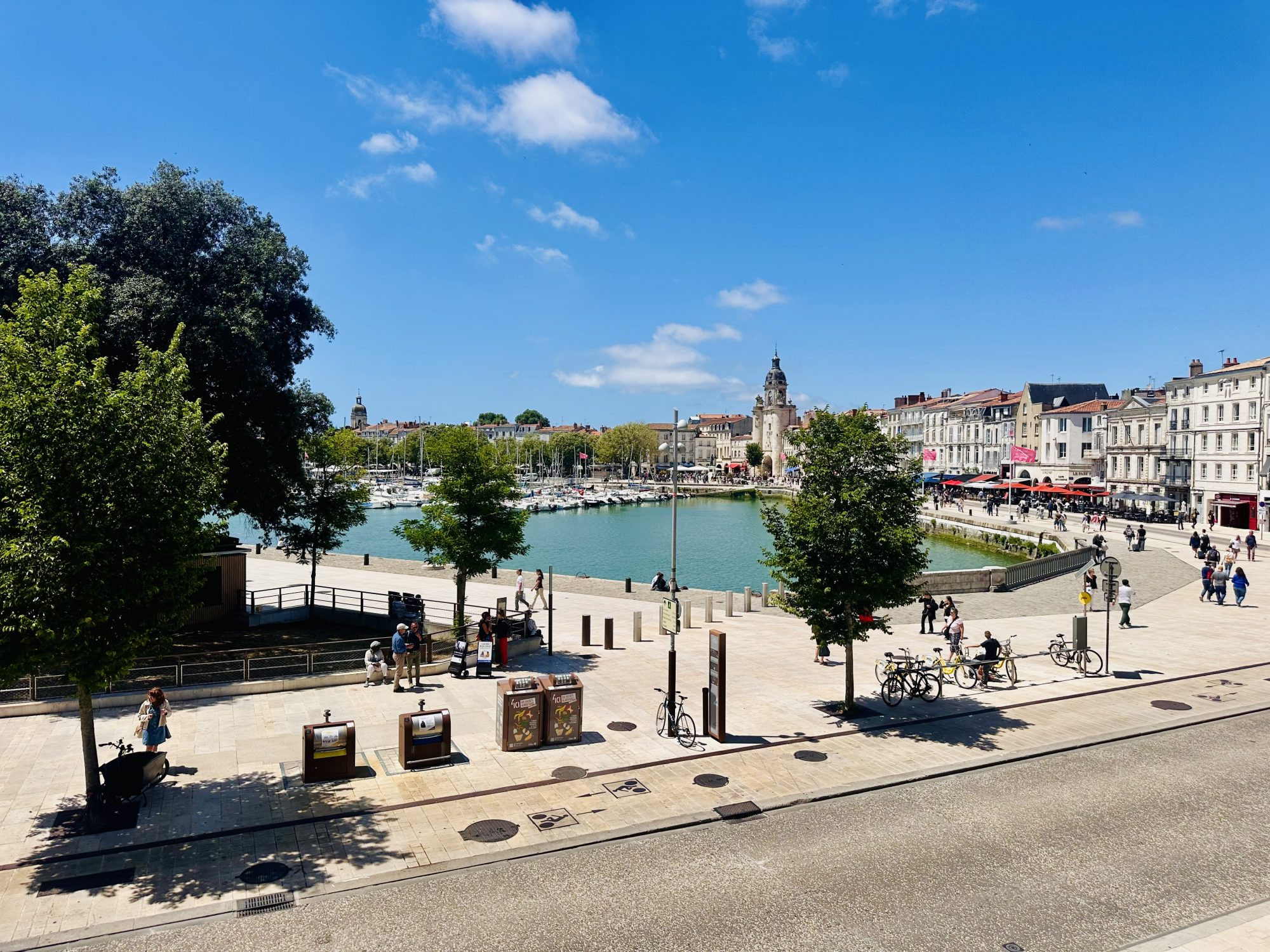 Grand appartement à rénover avec vue sur le Vieux Port de La Rochelle