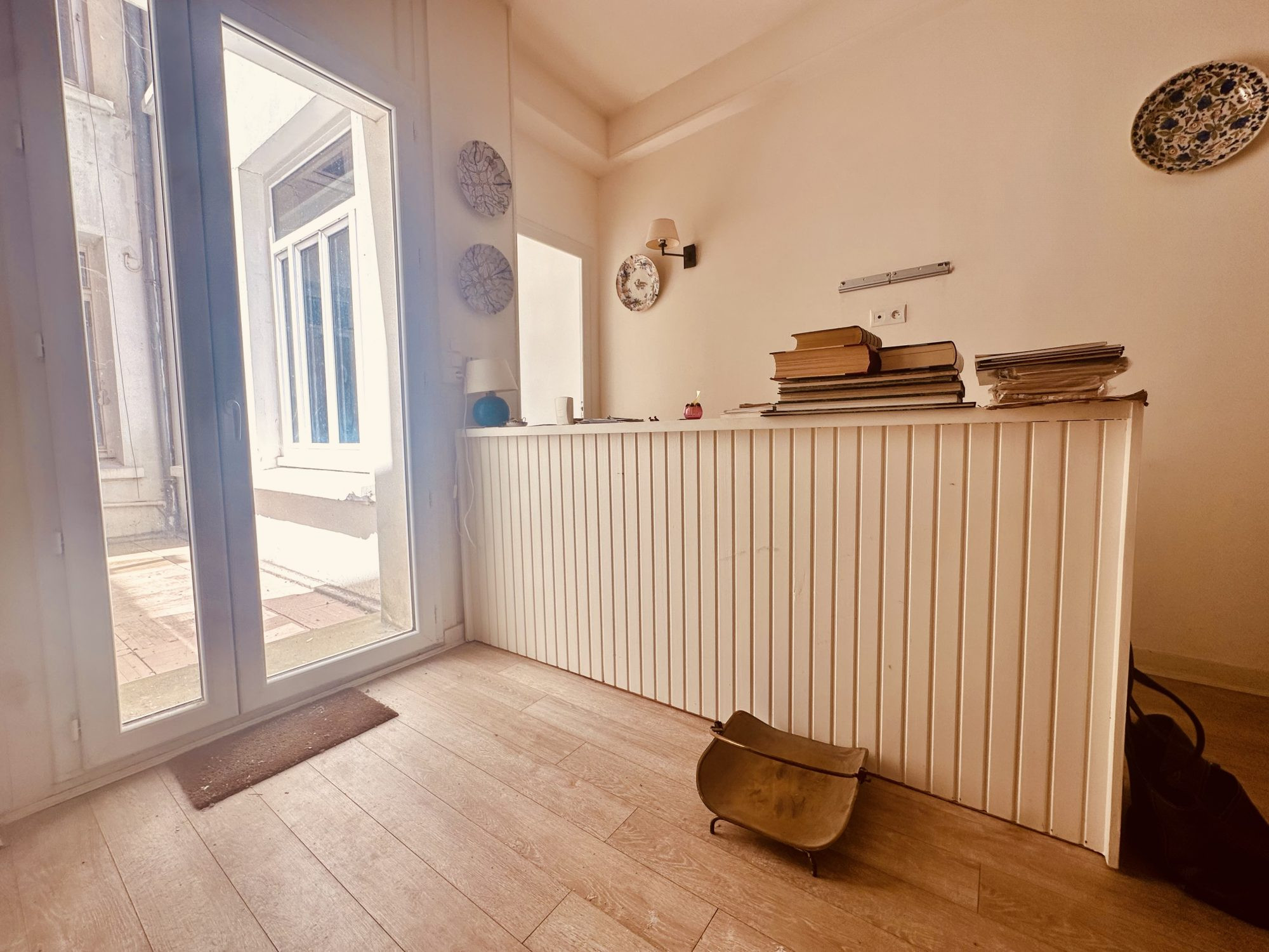 Grand appartement à rénover avec vue sur le Vieux Port de La Rochelle