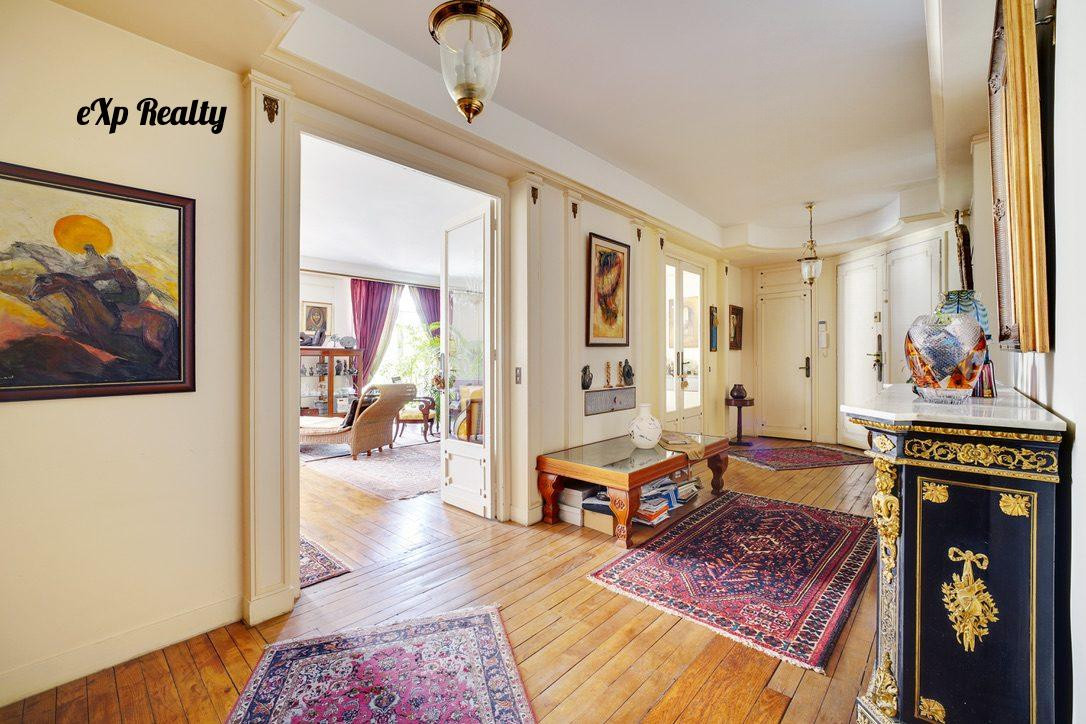 Appartement à vendre à Paris, 170 m²