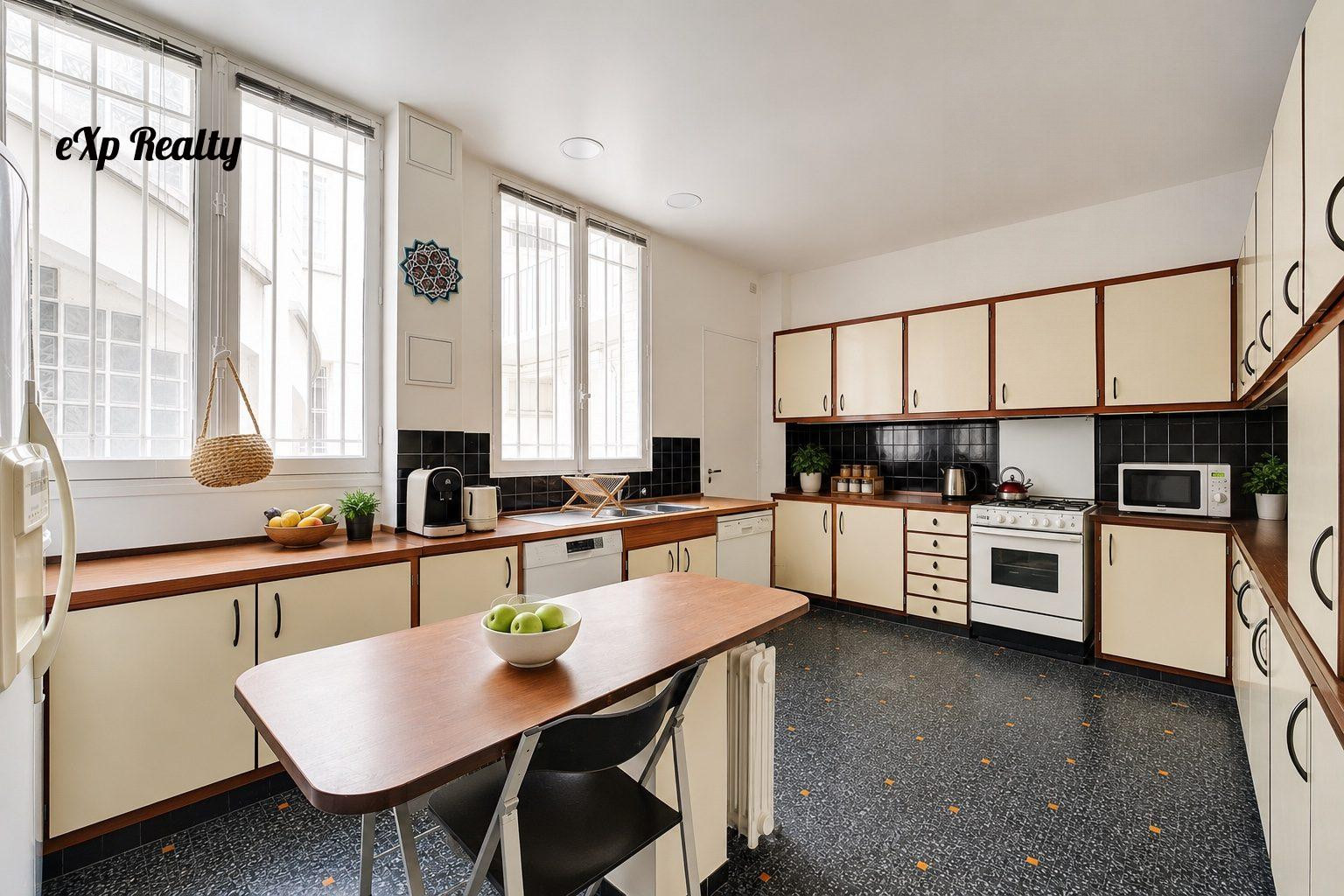 Appartement à vendre à Paris, 170 m²