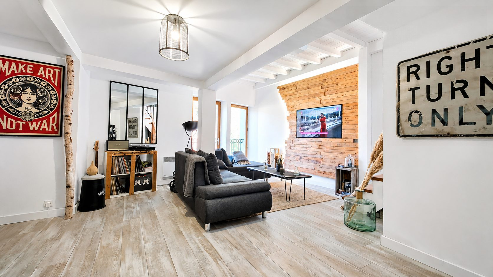 Appartement 3 pièces 82 m² · à Belgentier · 82 m² · 240 000 €
